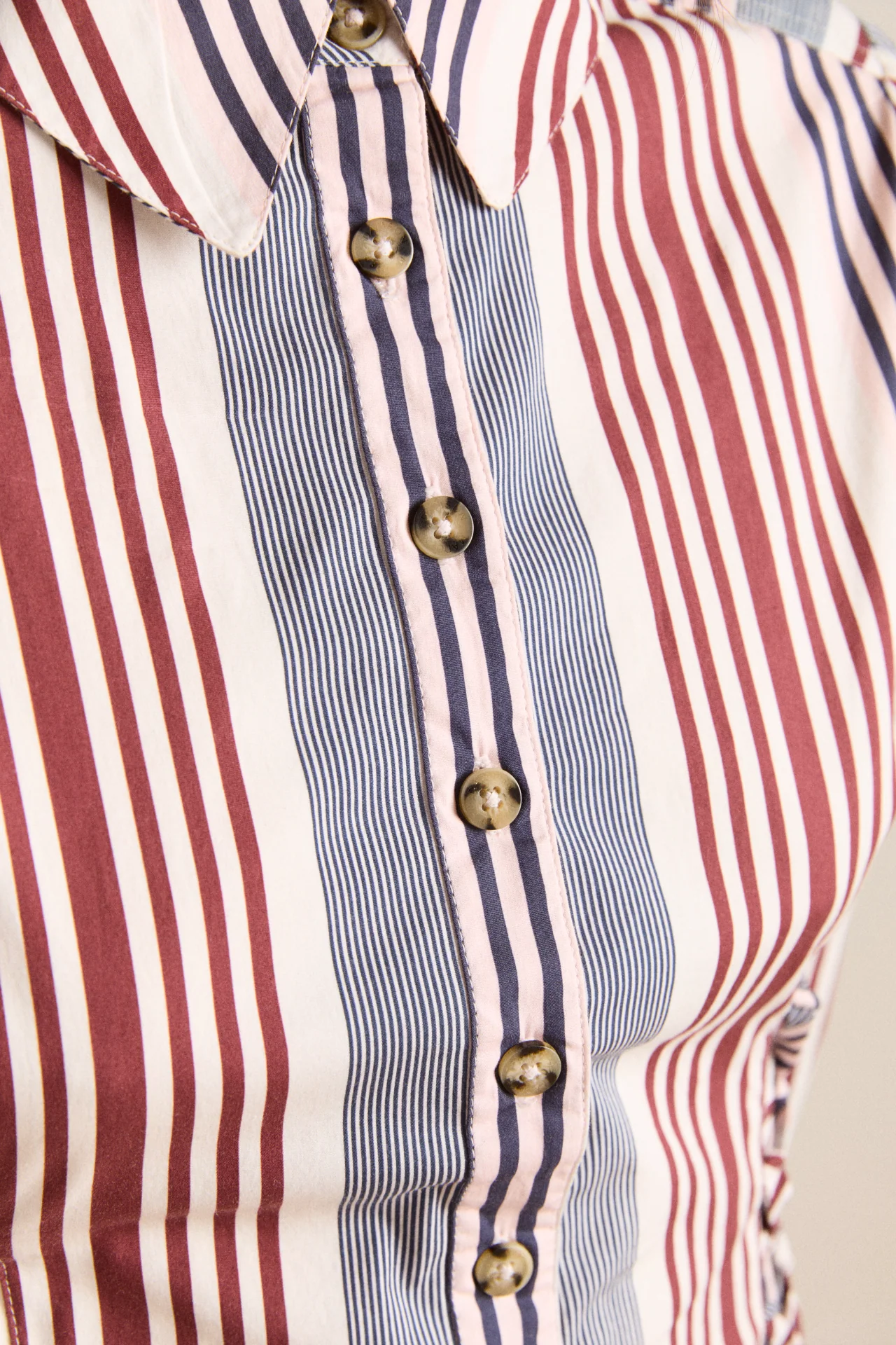jilla shirt - multi business stripe