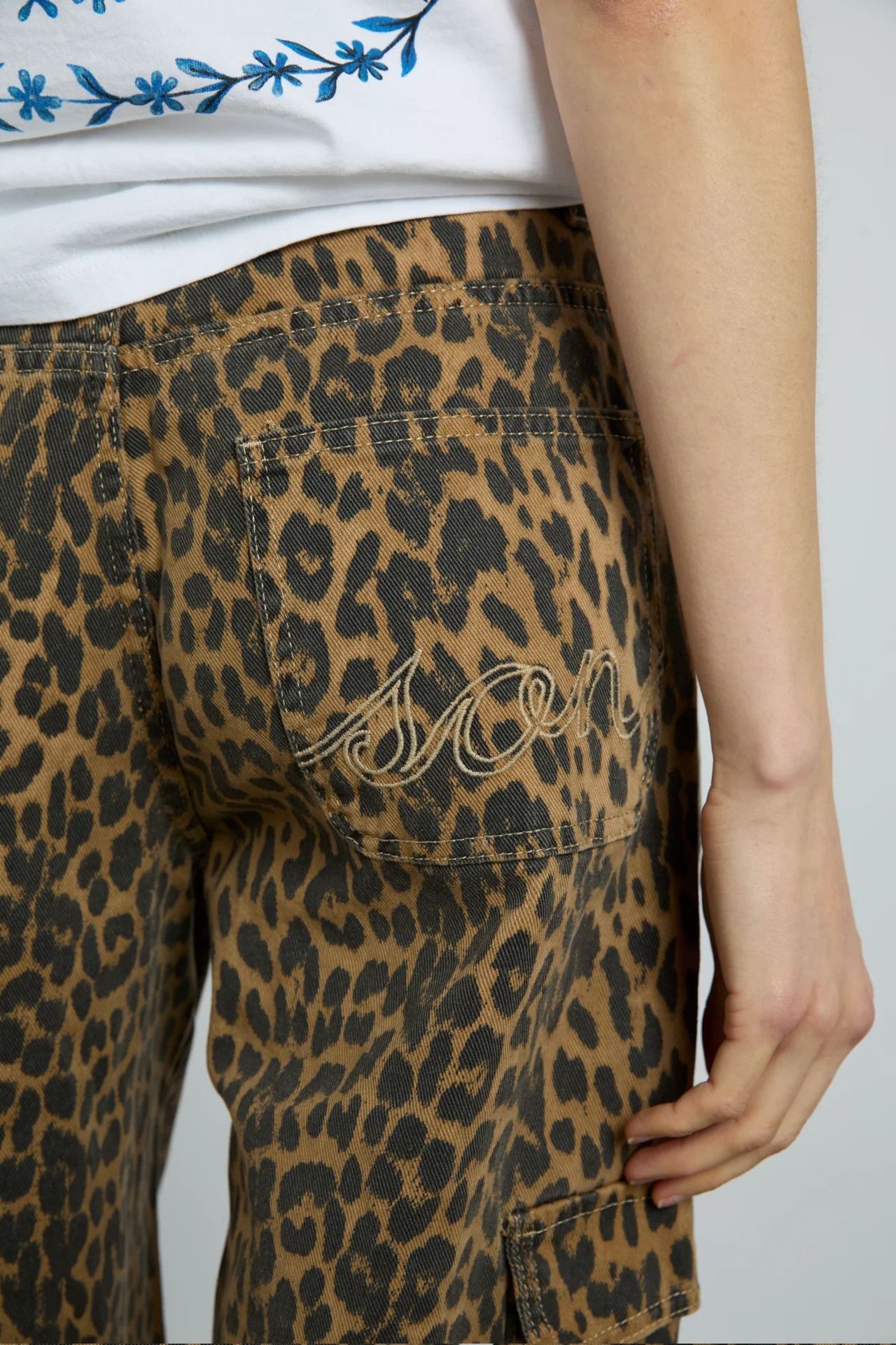 cargo jeans - leopard
