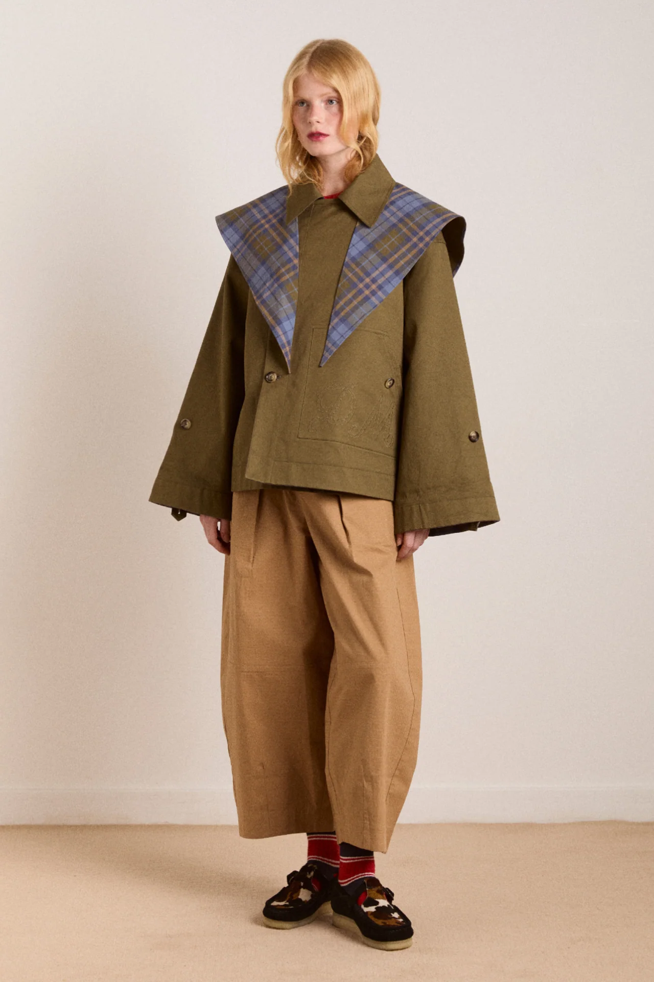 pre-order reversible jerry crop trench coat - olive