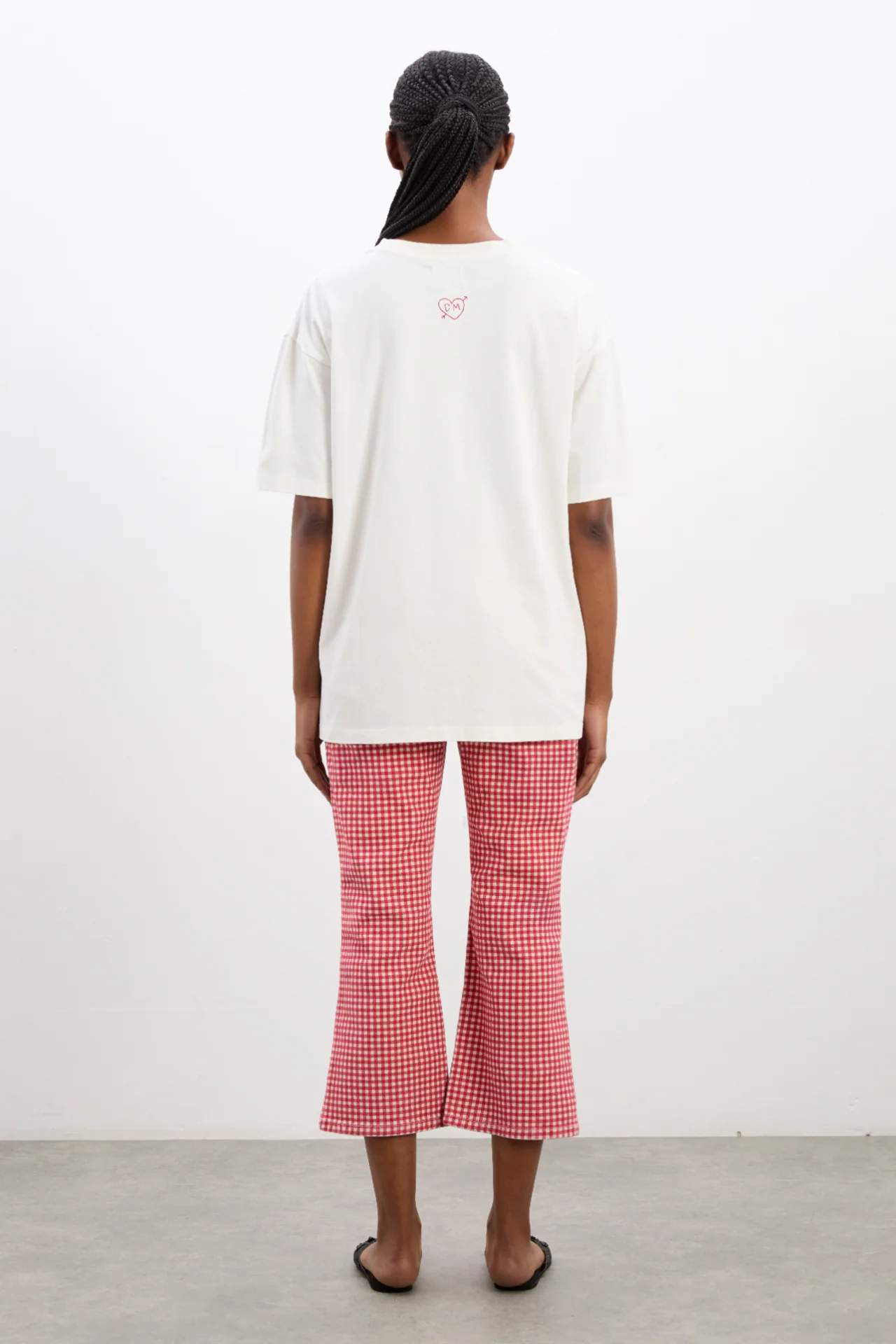 berry jam boyfriend tee - ecru