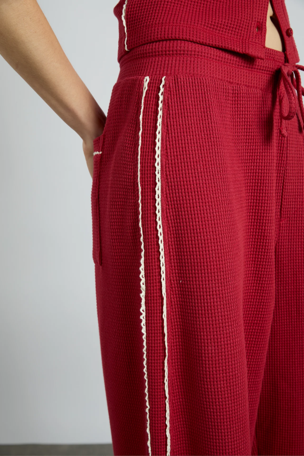 piper waffle jogger - red