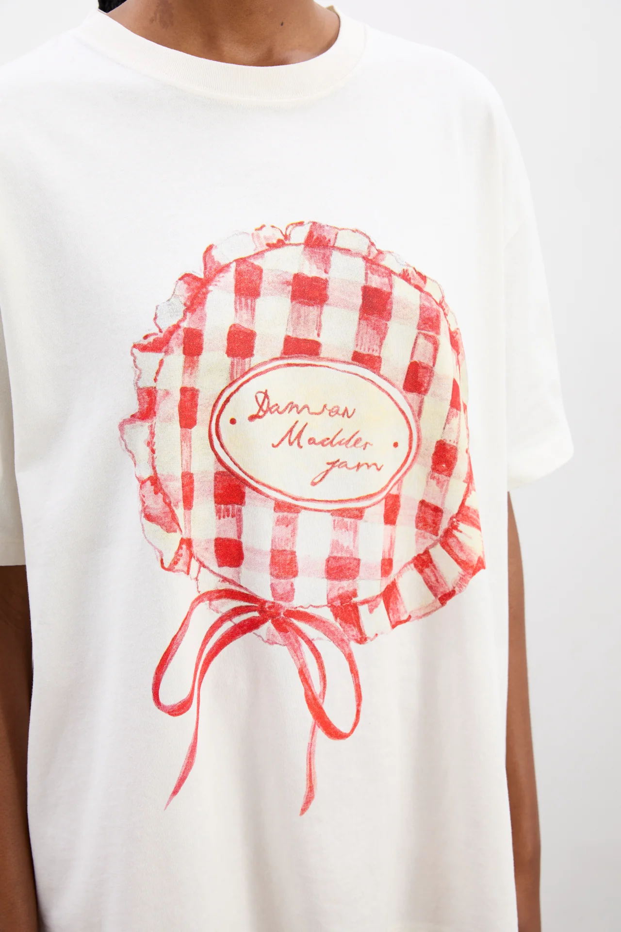 berry jam boyfriend tee - ecru