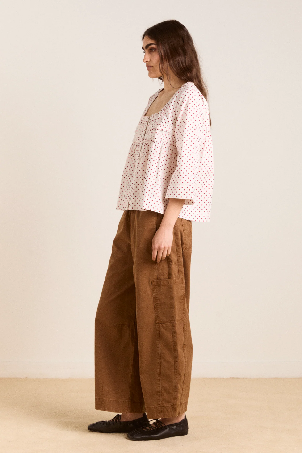 leilani blouse - off white and red spot