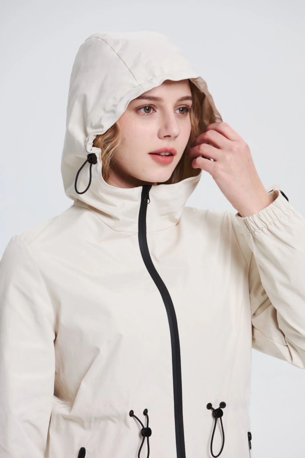 Women's Lightweight Water-repellent Raincoat Jacket