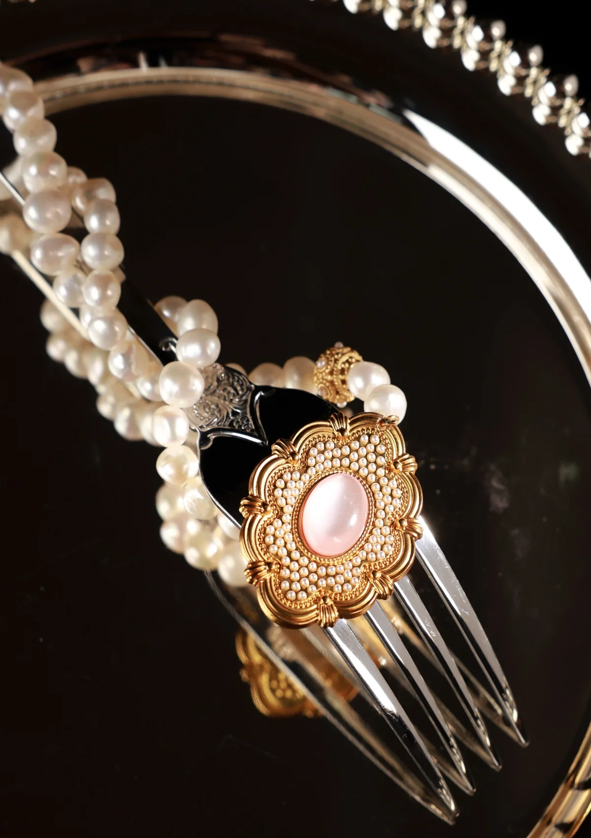 King's Court Heart Necklace