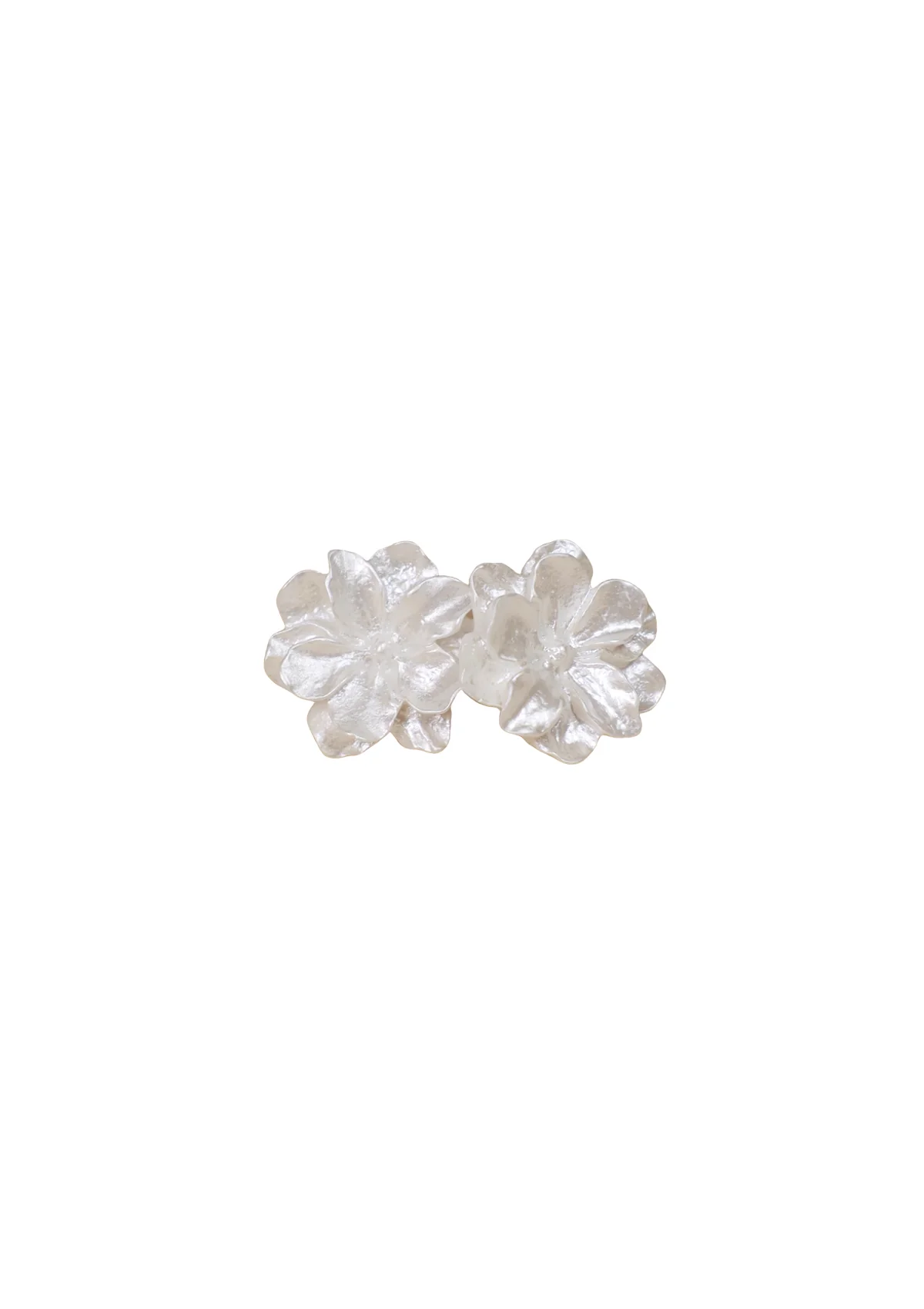 Pure white double-layer petal earrings(exclusive event)