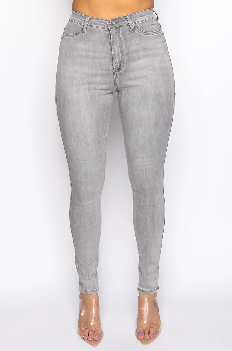 FLEX-FIT HIGH WAISTED SUPER STRETCHY SKINNY JEANS