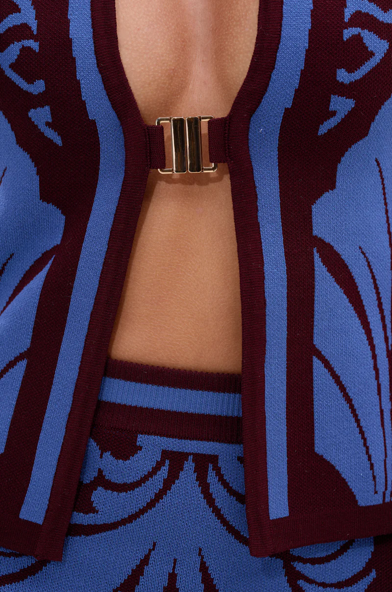 GIVE ME LOVE SWEATER