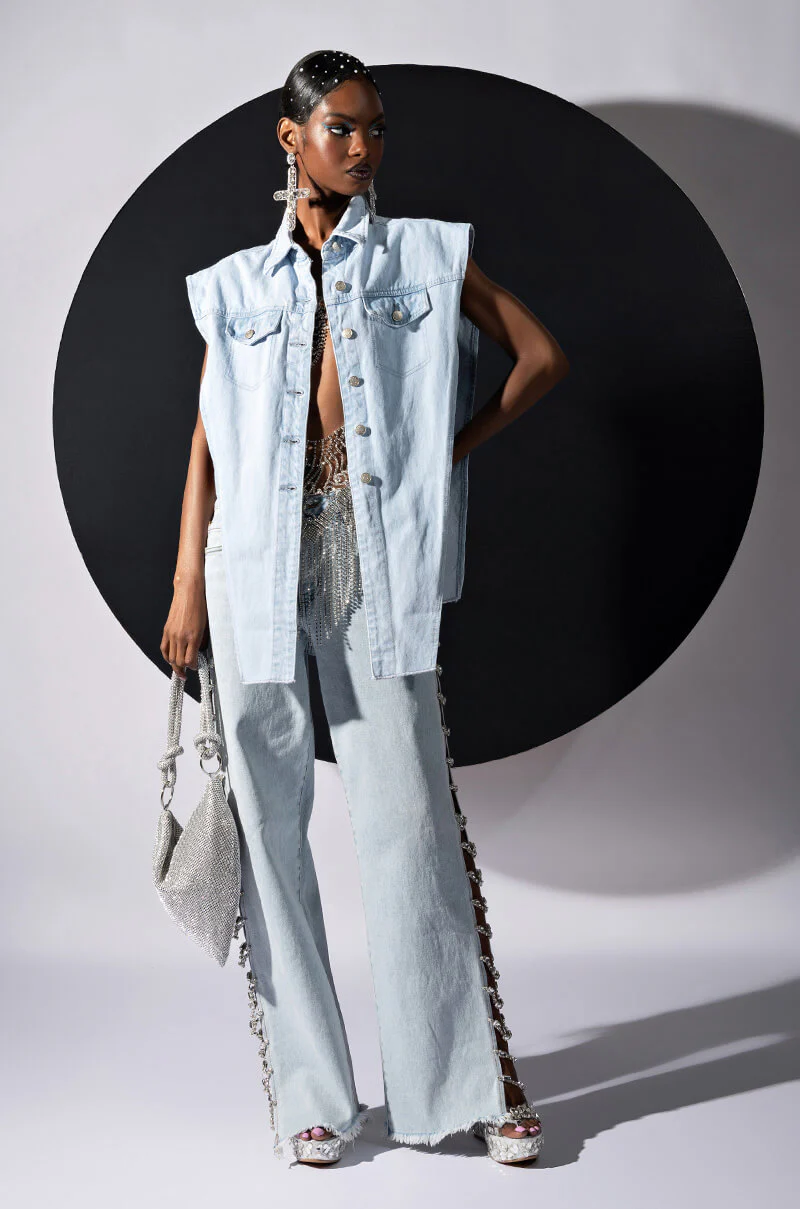 COVERED IN DIAMONDS RELAXED JEANS