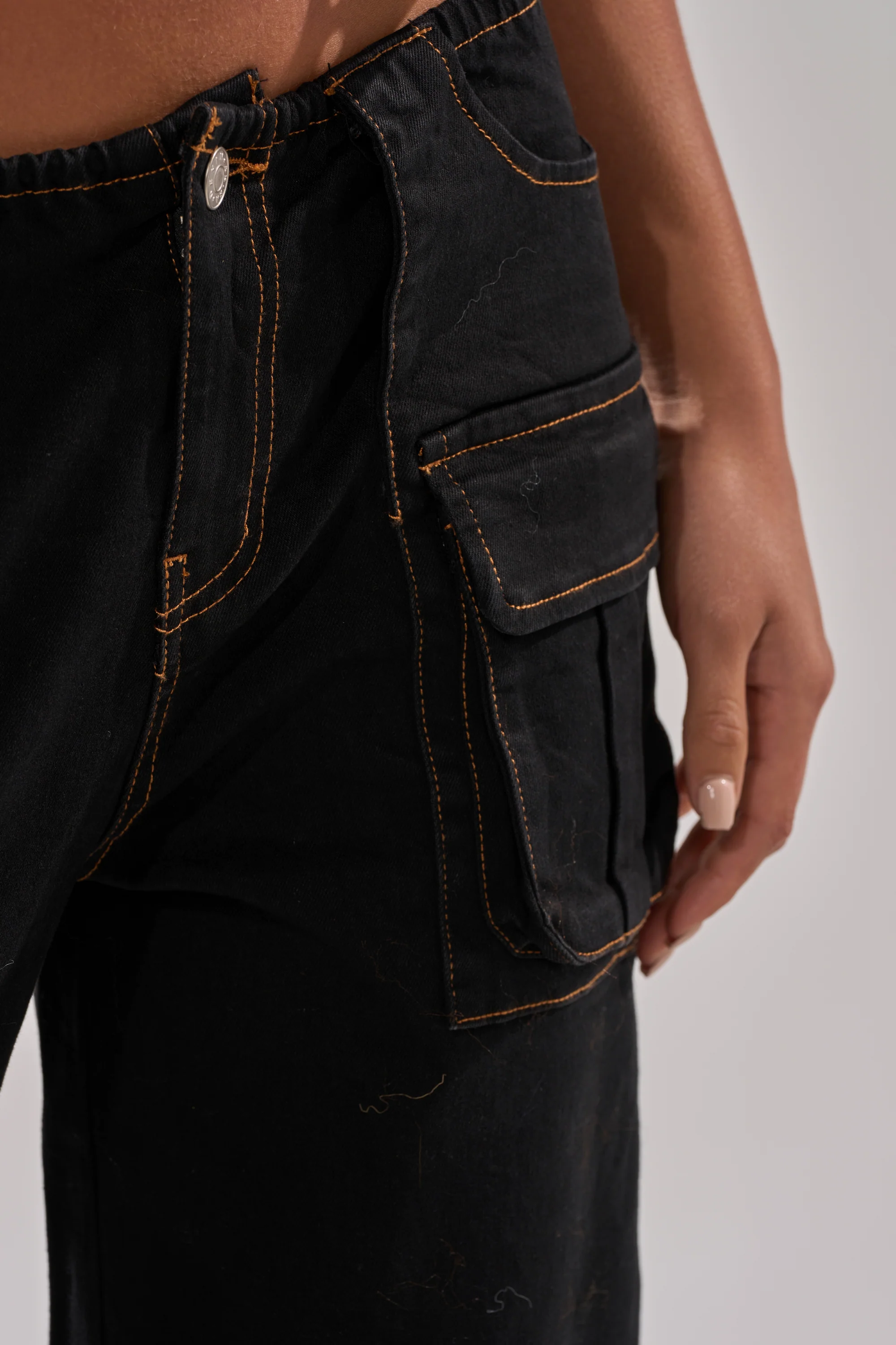 FEELING FRISKY CARGO DENIM PANT