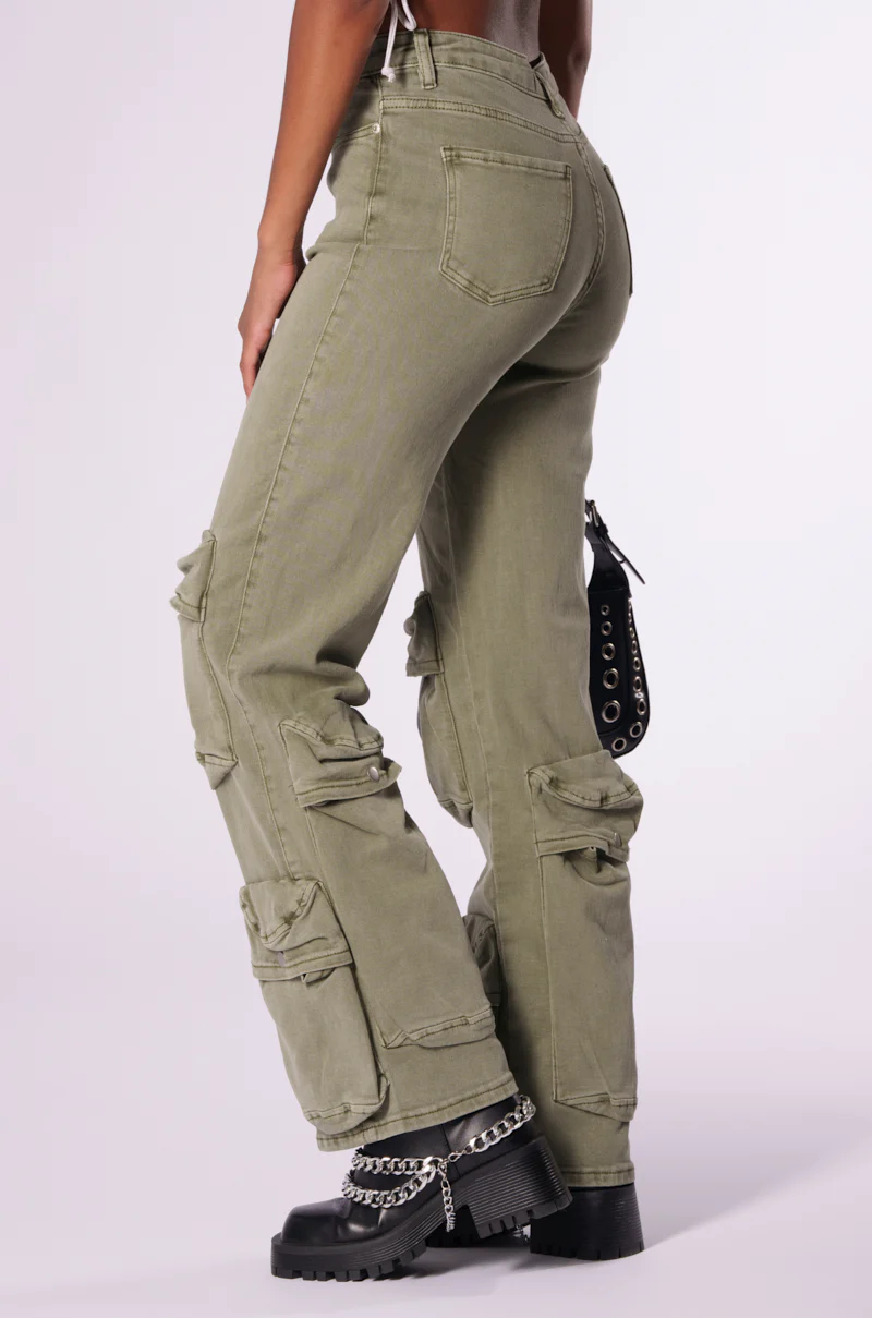 OLIVE CARGO POCKET JEAN