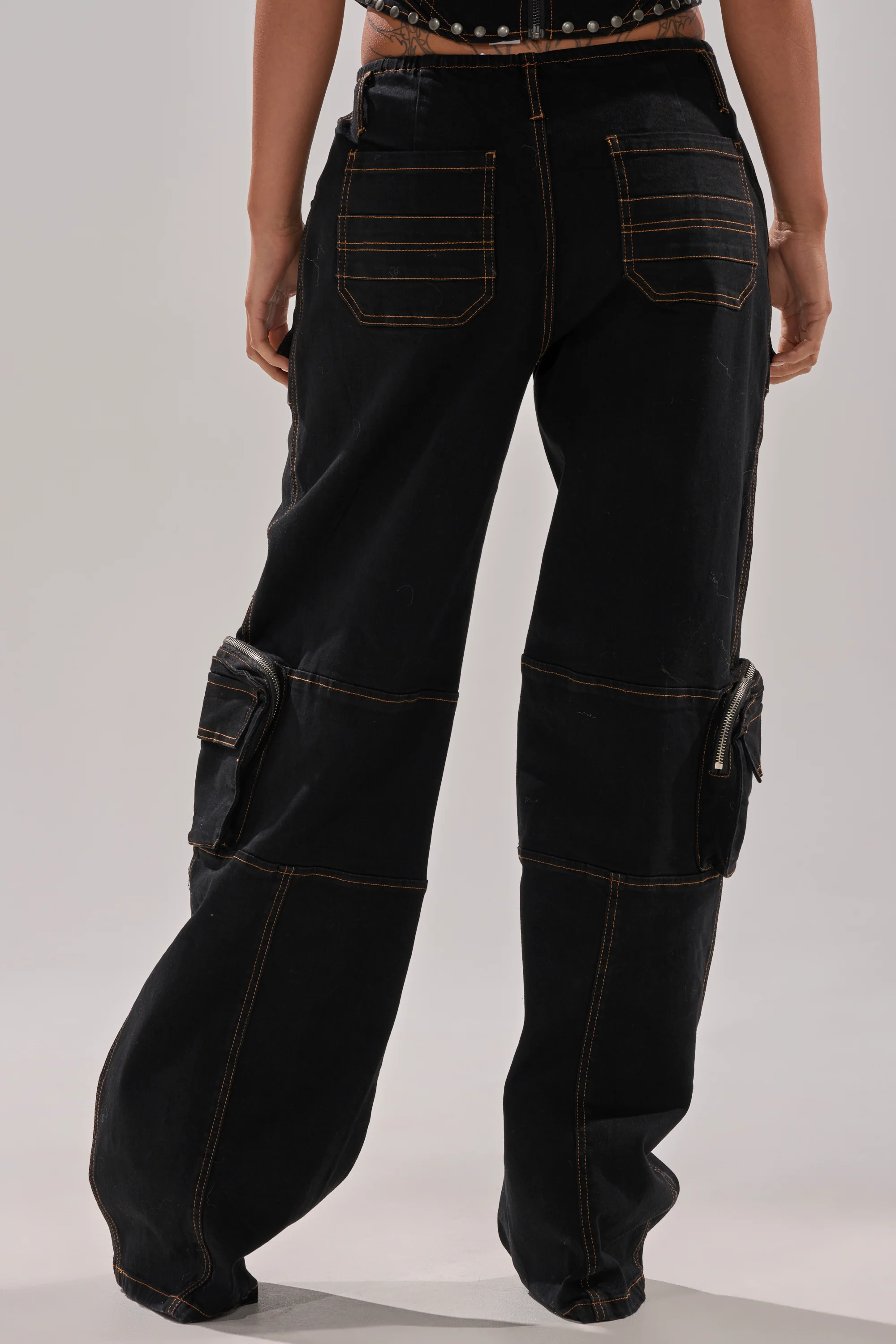 FEELING FRISKY CARGO DENIM PANT