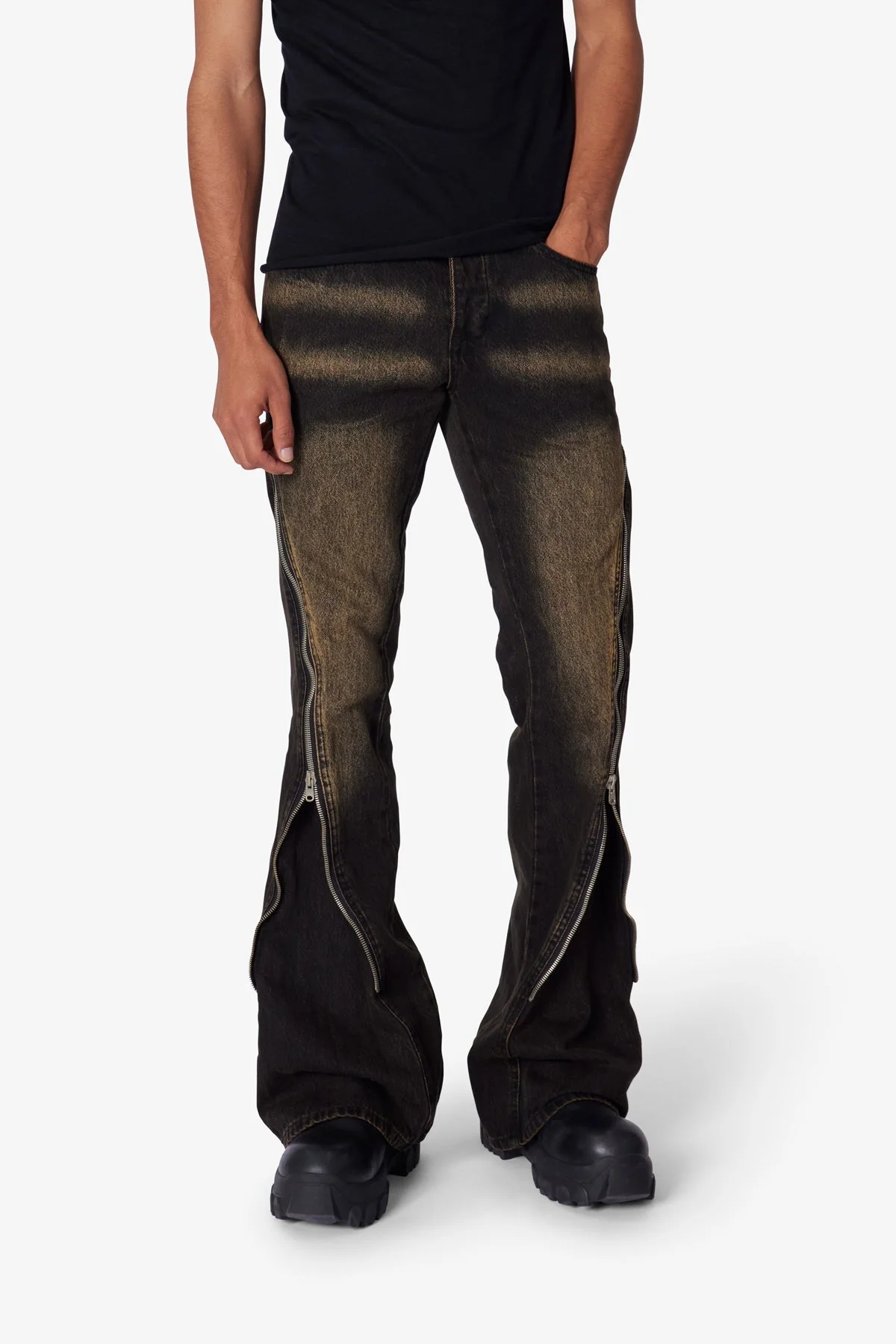 D519 Zipper Flare Denim - Washed Black