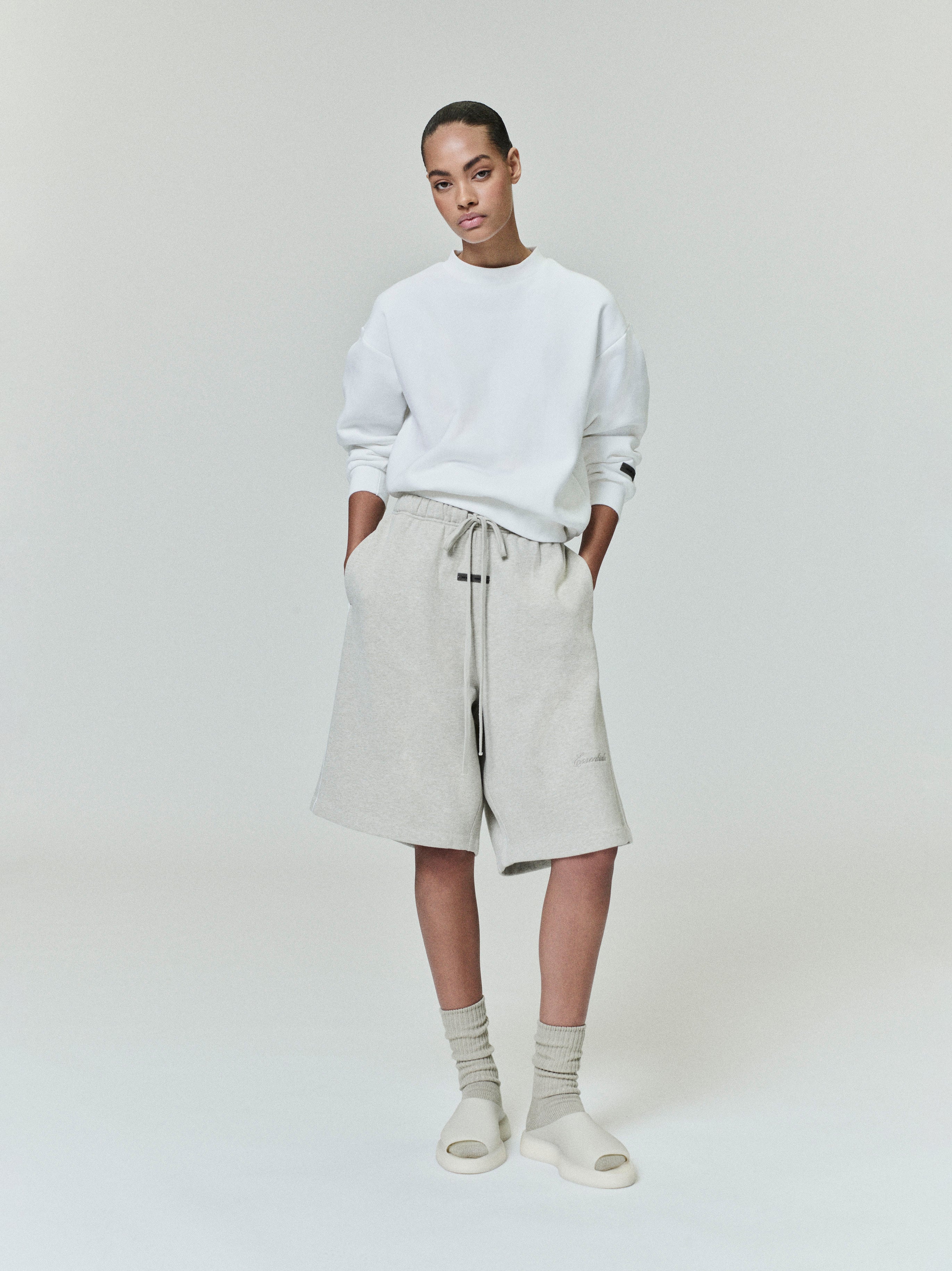 Relaxed Fleece Sweatshort With Piping