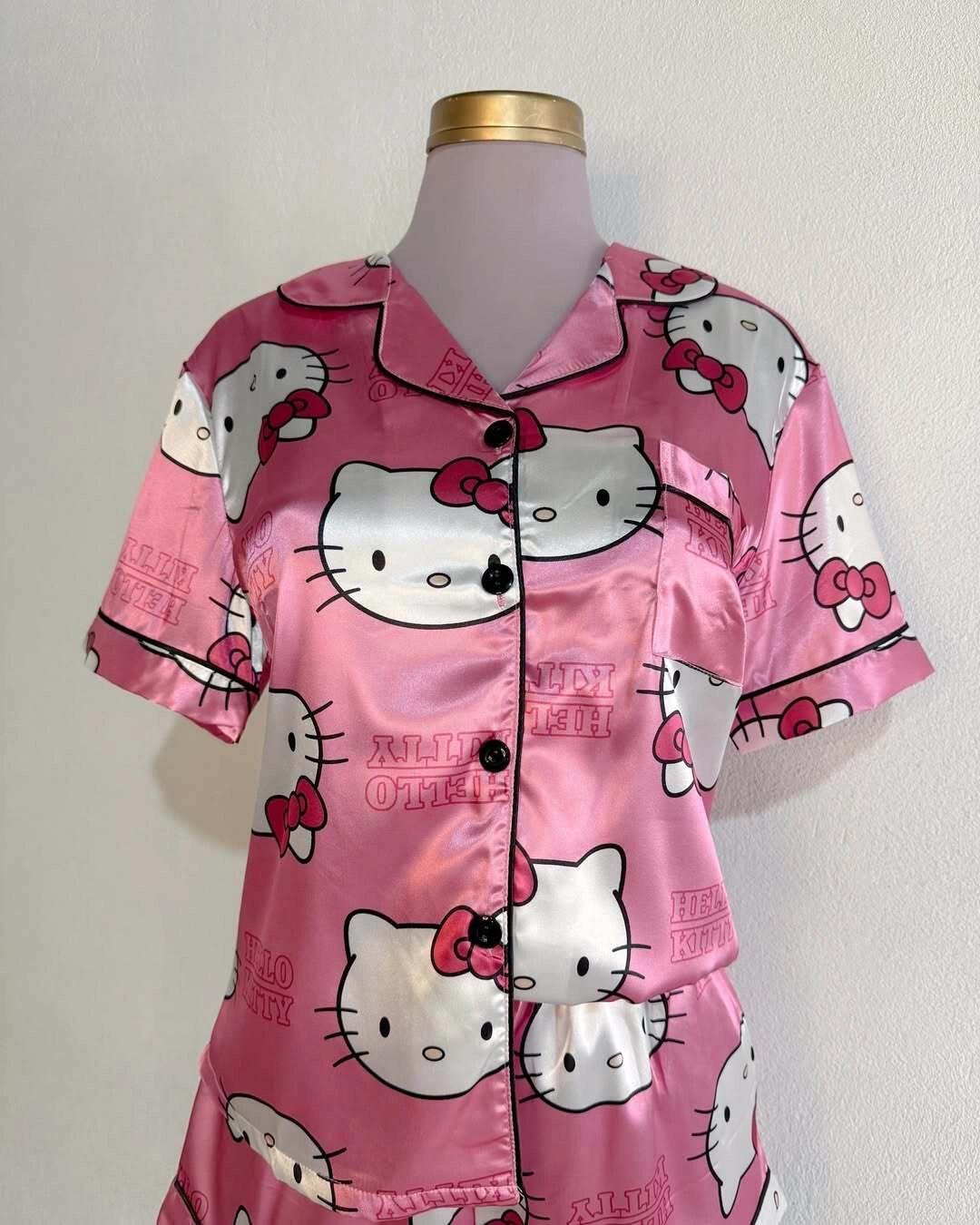 Sanrio Womens Silk Satin Pajama Sets Short Sleeve Button Down Sleepwear Cozy Loungewear 2 Piece Pjs Shorts Set （S-XXXL）