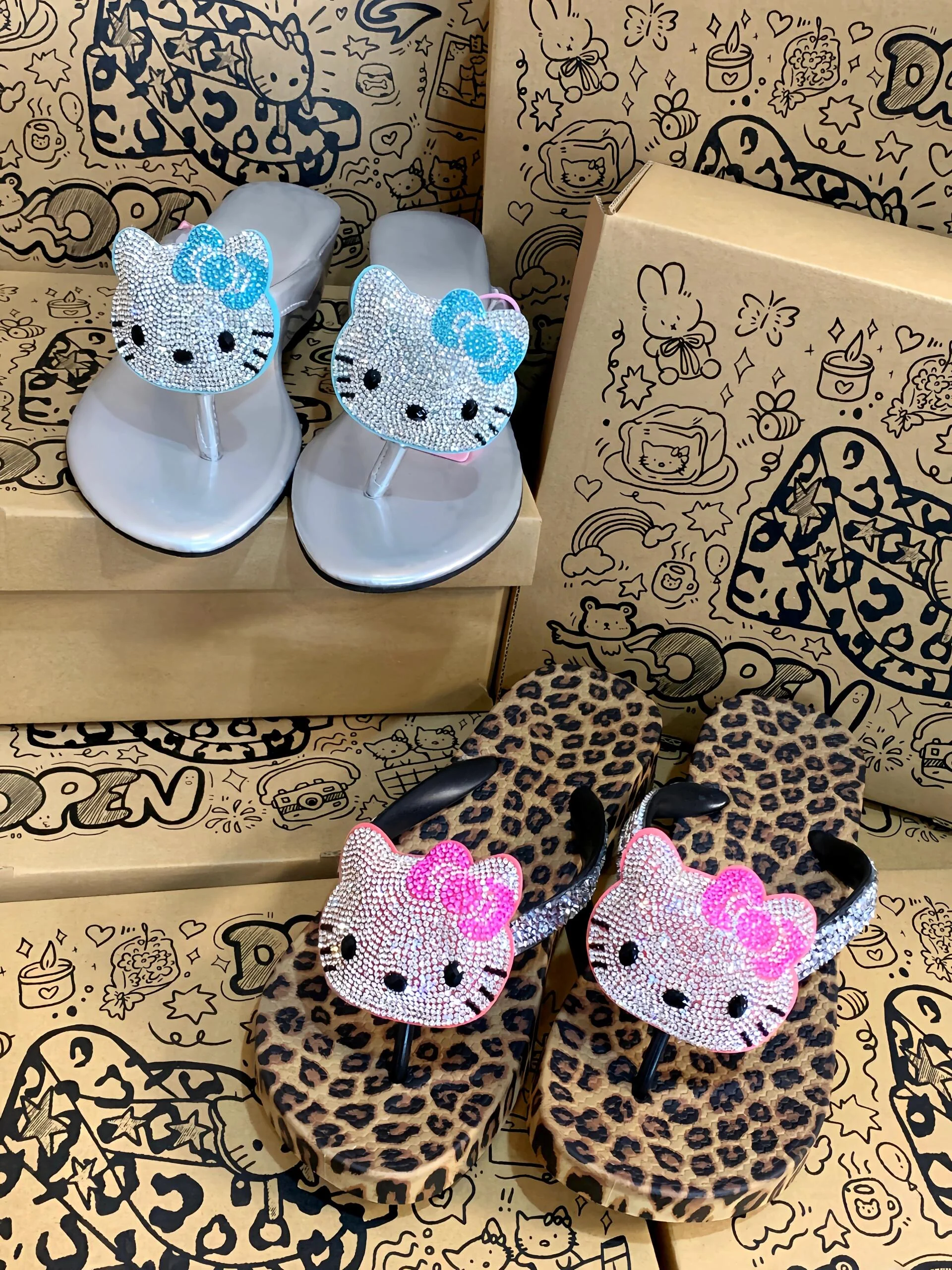 Hellokitty Handmade Rhinestone Leopard Print Women's Sandals Cute Slippers Non-Slip Flip Flops Low-Heeled Slippers