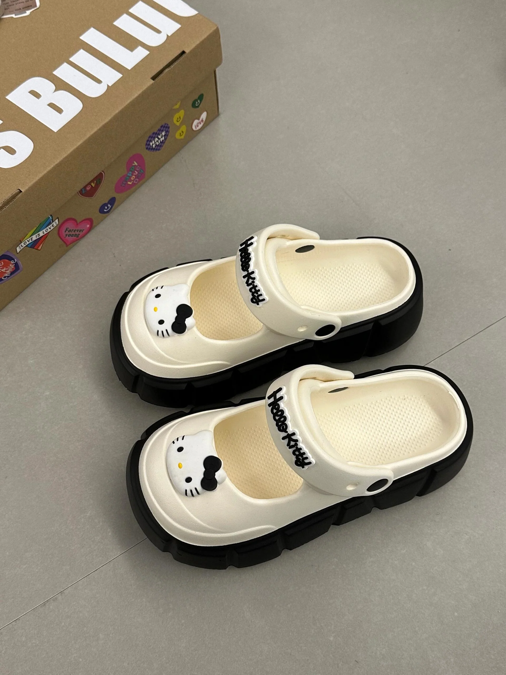 Hello Kitty Clogs Slip on Water Shoes Casual Summer Sandals for Girls
