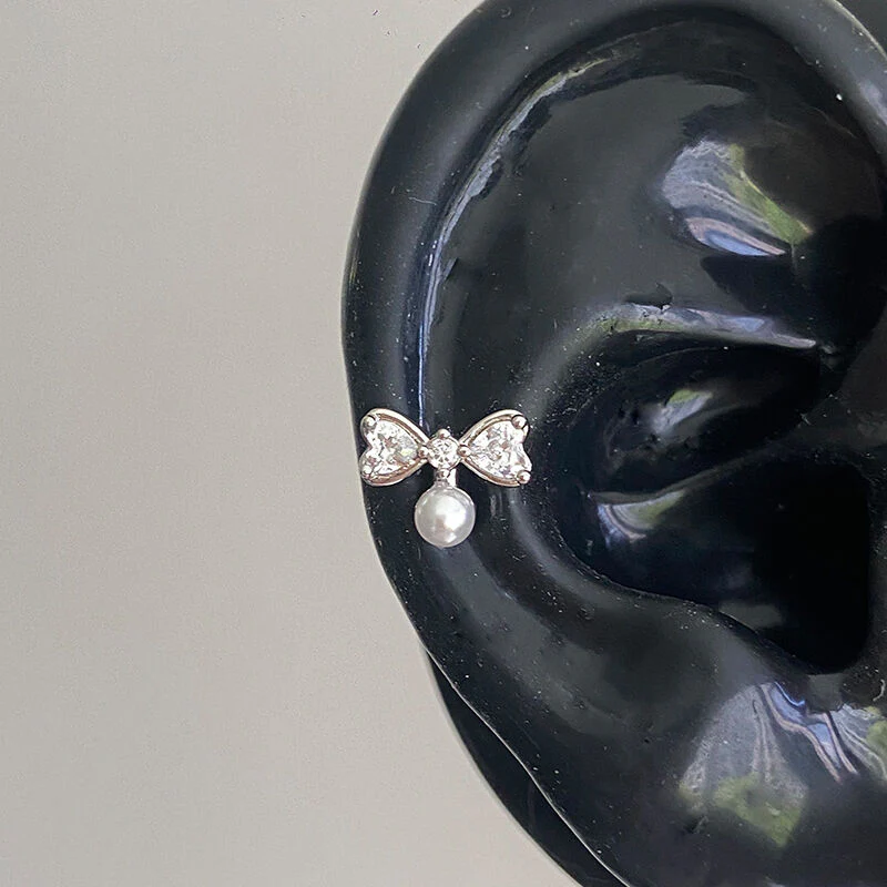 Hellokitty Earrings Rhinestone Cute Titanium earrings