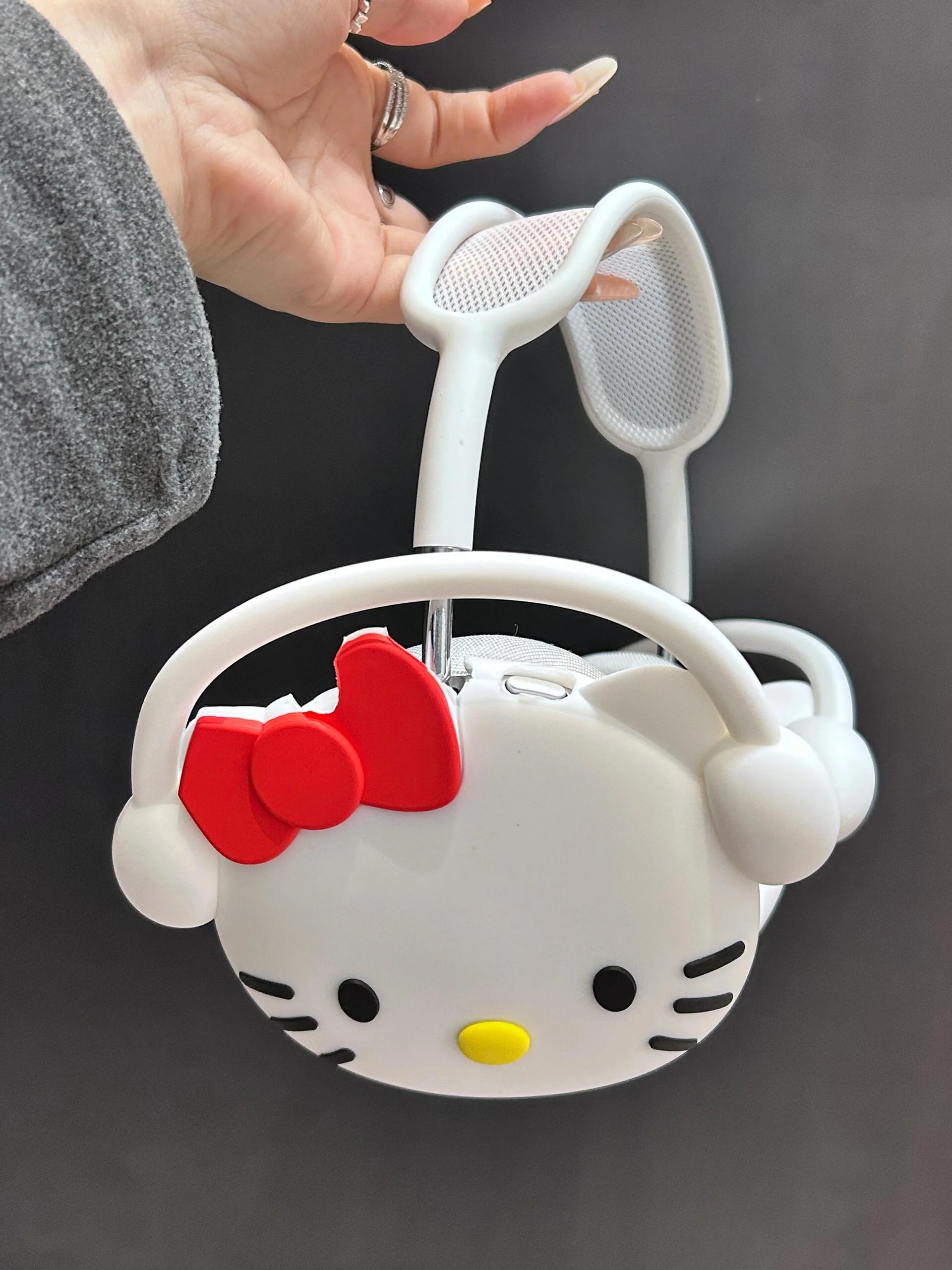 Hellokitty Silicone Case Cover for AirPods Max Headphones