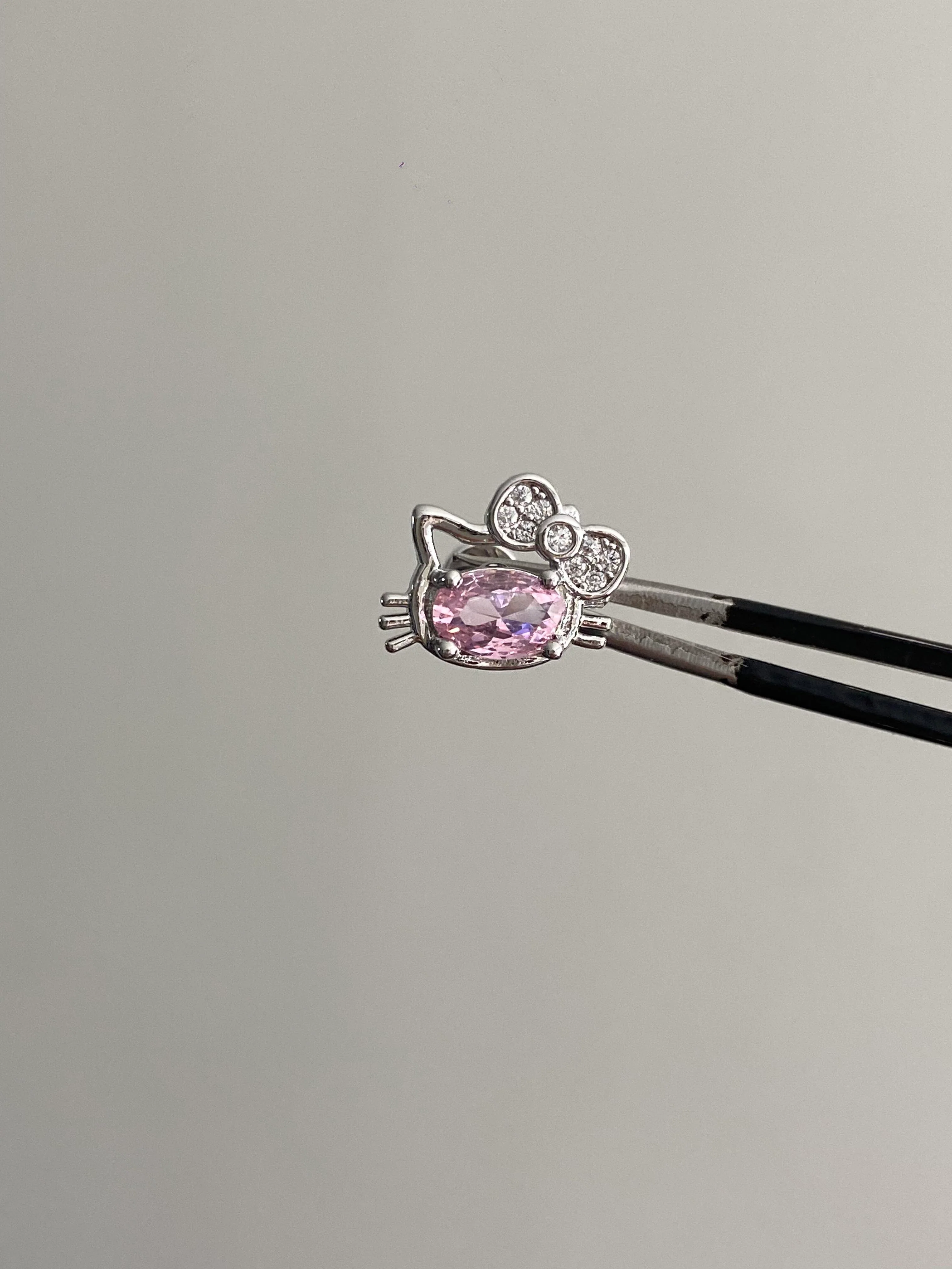 Hellokitty Earrings Rhinestone Cute Titanium earrings