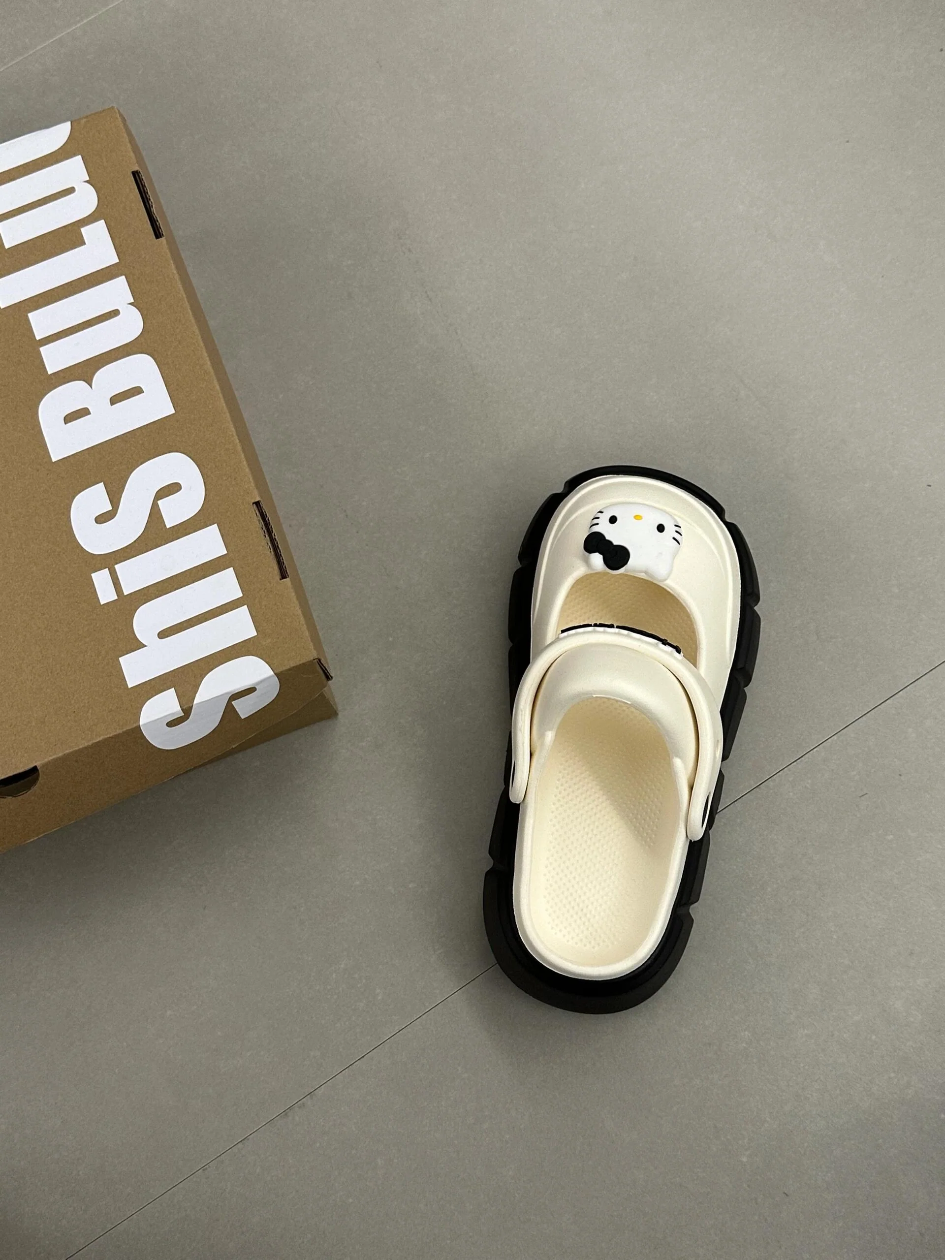 Hello Kitty Clogs Slip on Water Shoes Casual Summer Sandals for Girls