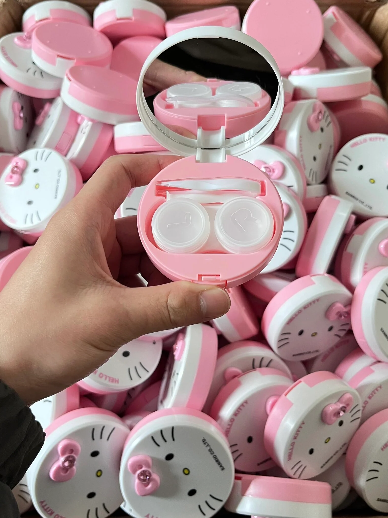 KT Contact Lens Case, Travel Solution Organizer Cases With Stick Tool Set Portable Cute Eye Contact Lens Case