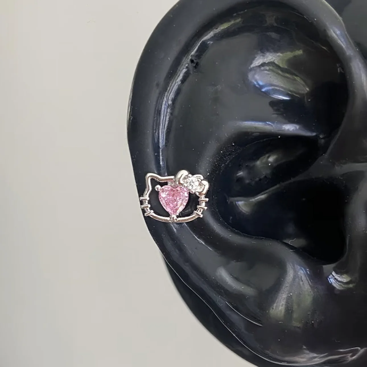 Hellokitty Earrings Rhinestone Cute Titanium earrings