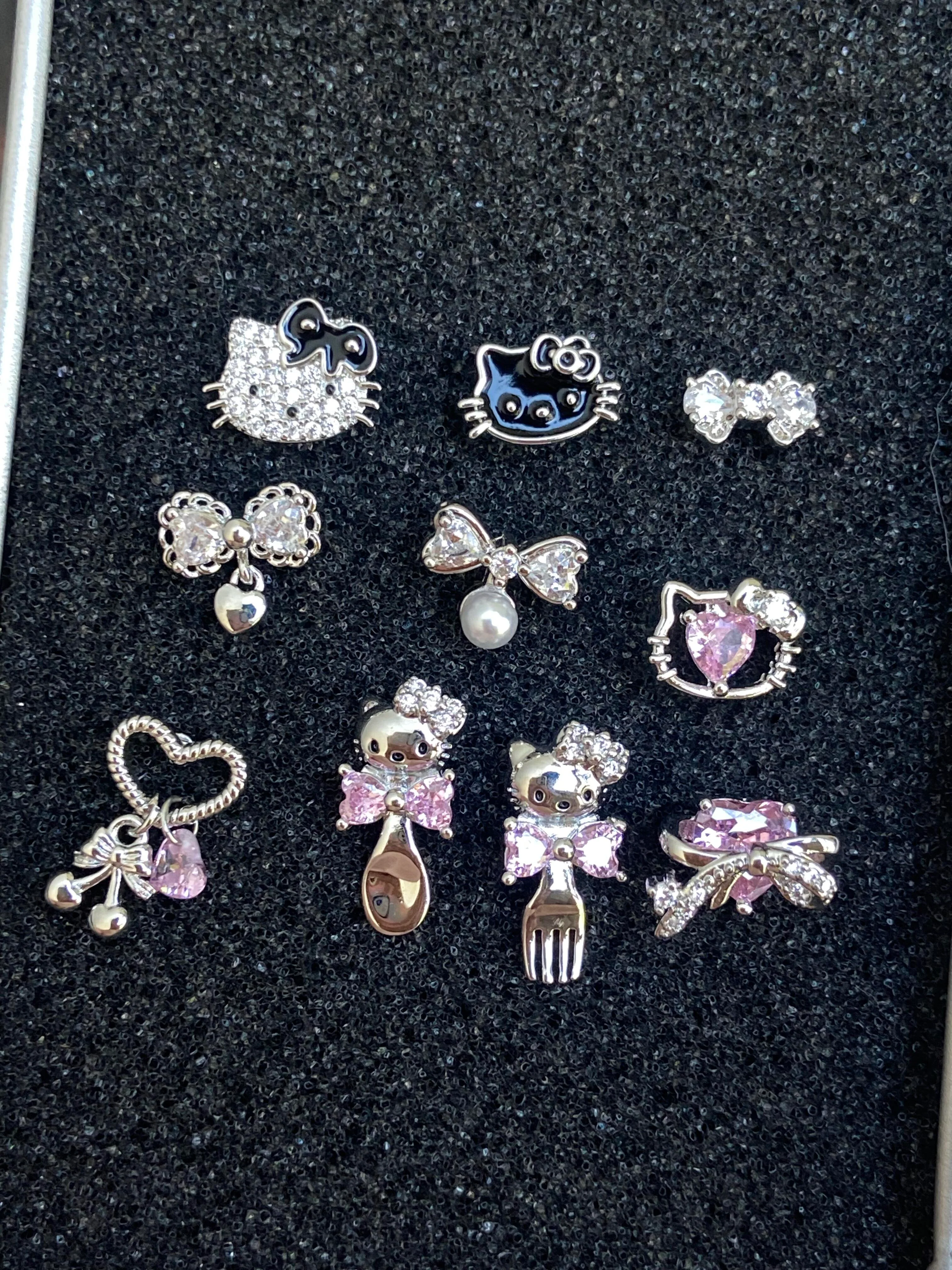 Hellokitty Earrings Rhinestone Cute Titanium earrings