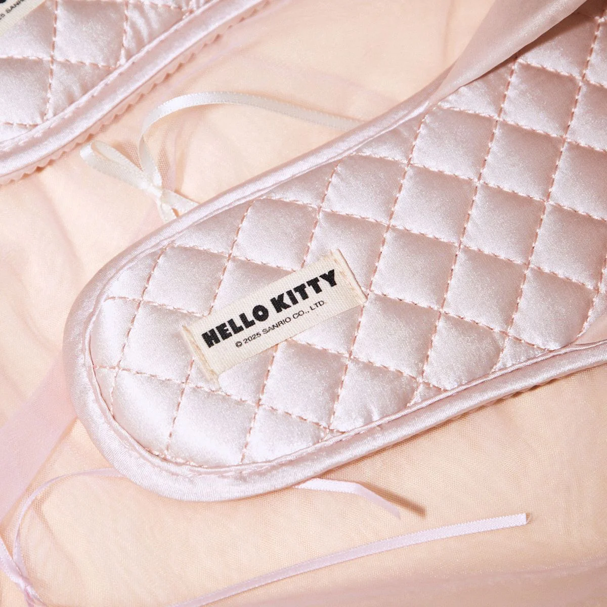 Hellokitty Pink Bowtie House Slippers Indoor Slippers for Women