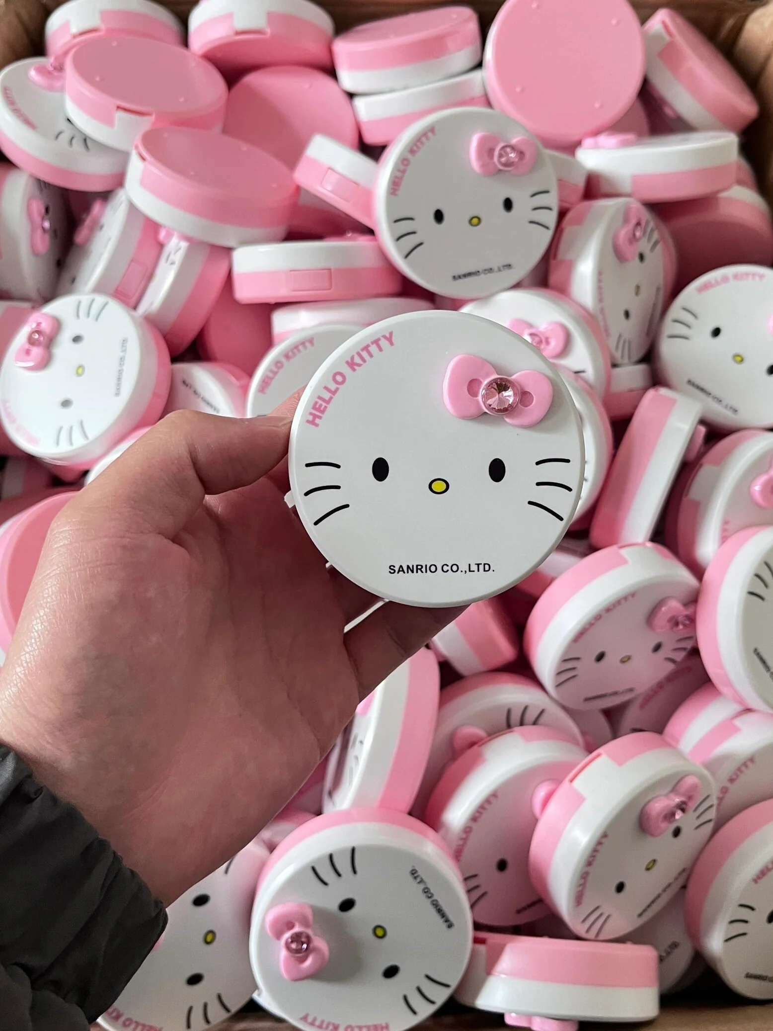 KT Contact Lens Case, Travel Solution Organizer Cases With Stick Tool Set Portable Cute Eye Contact Lens Case