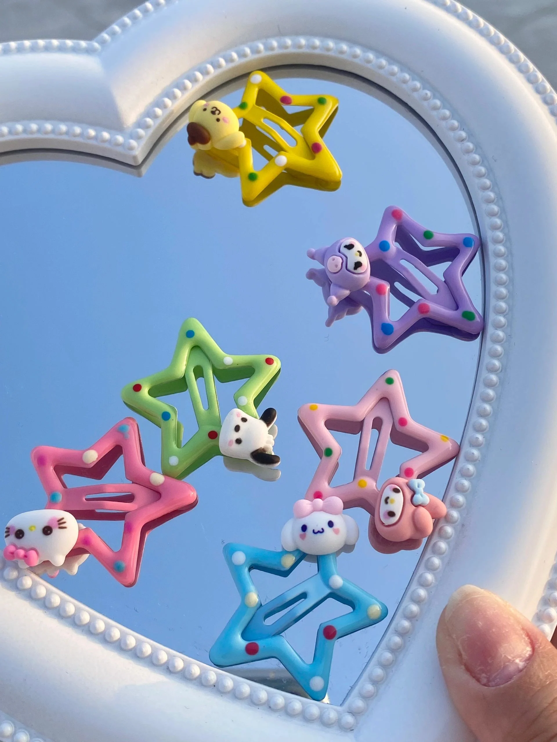 Sanrio Hair clips｜12 Count (Pack of 1)