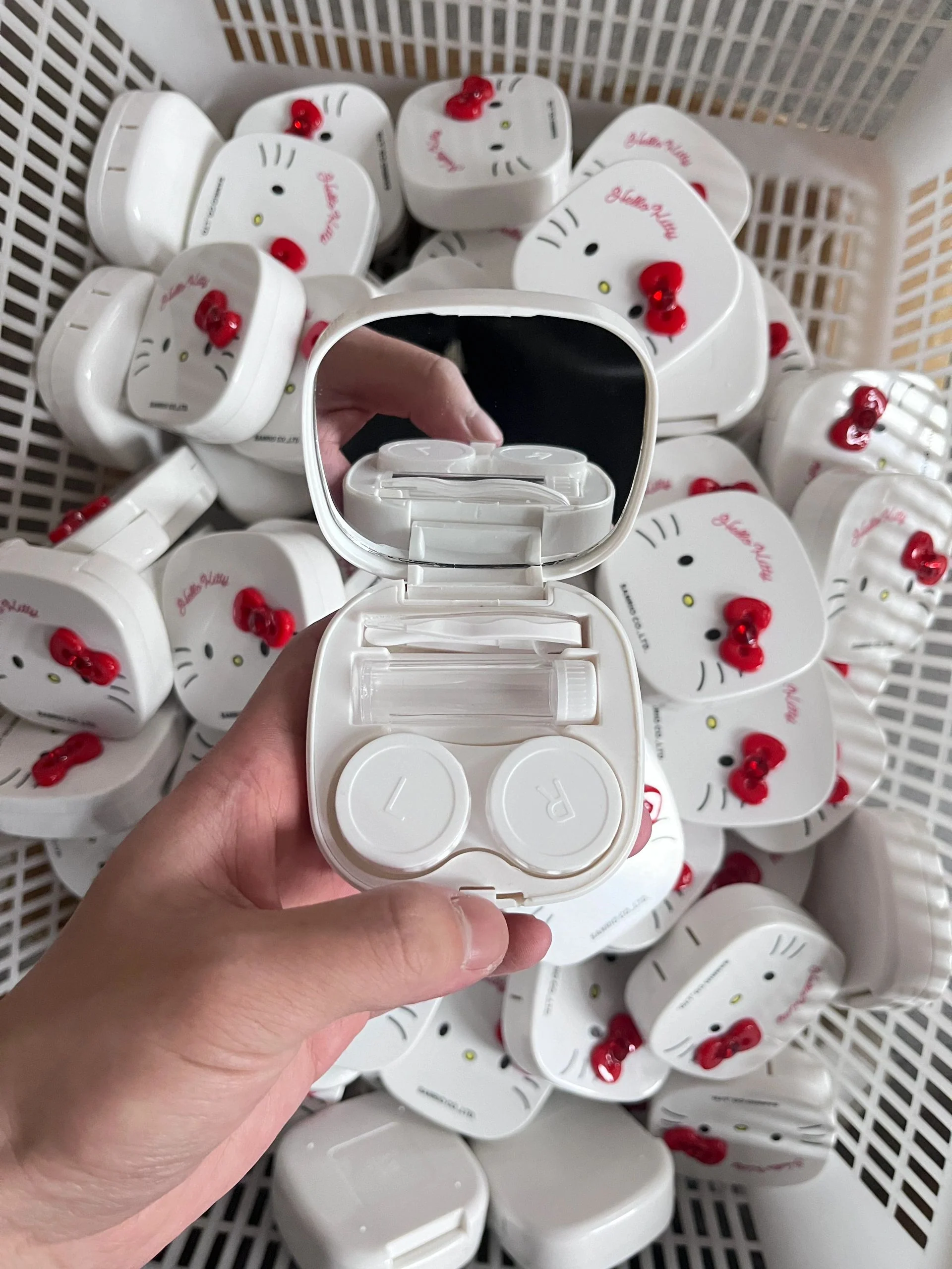 KT Contact Lens Case, Travel Solution Organizer Cases With Stick Tool Set Portable Cute Eye Contact Lens Case