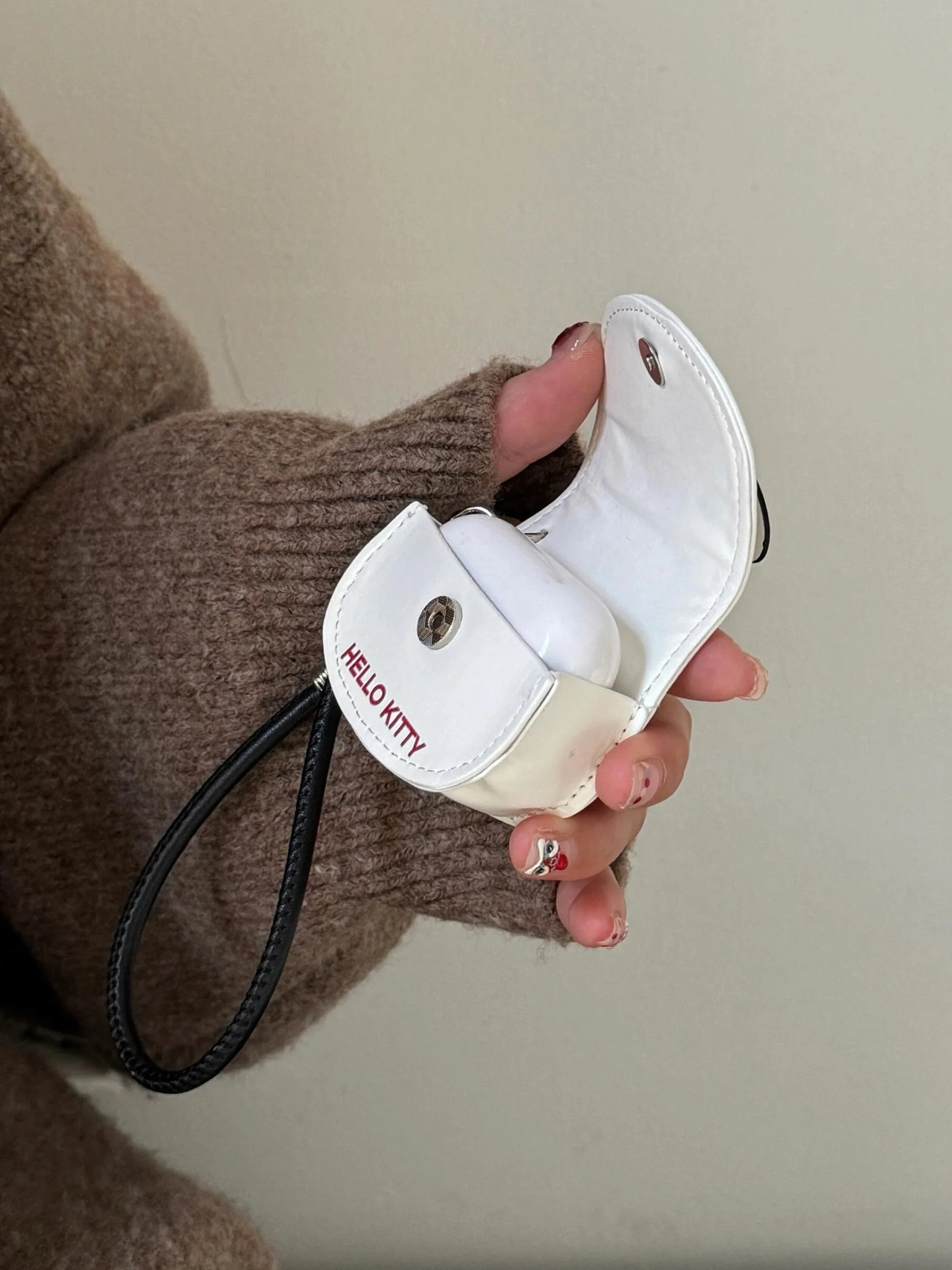 Hellokitty Mini Neck Bag