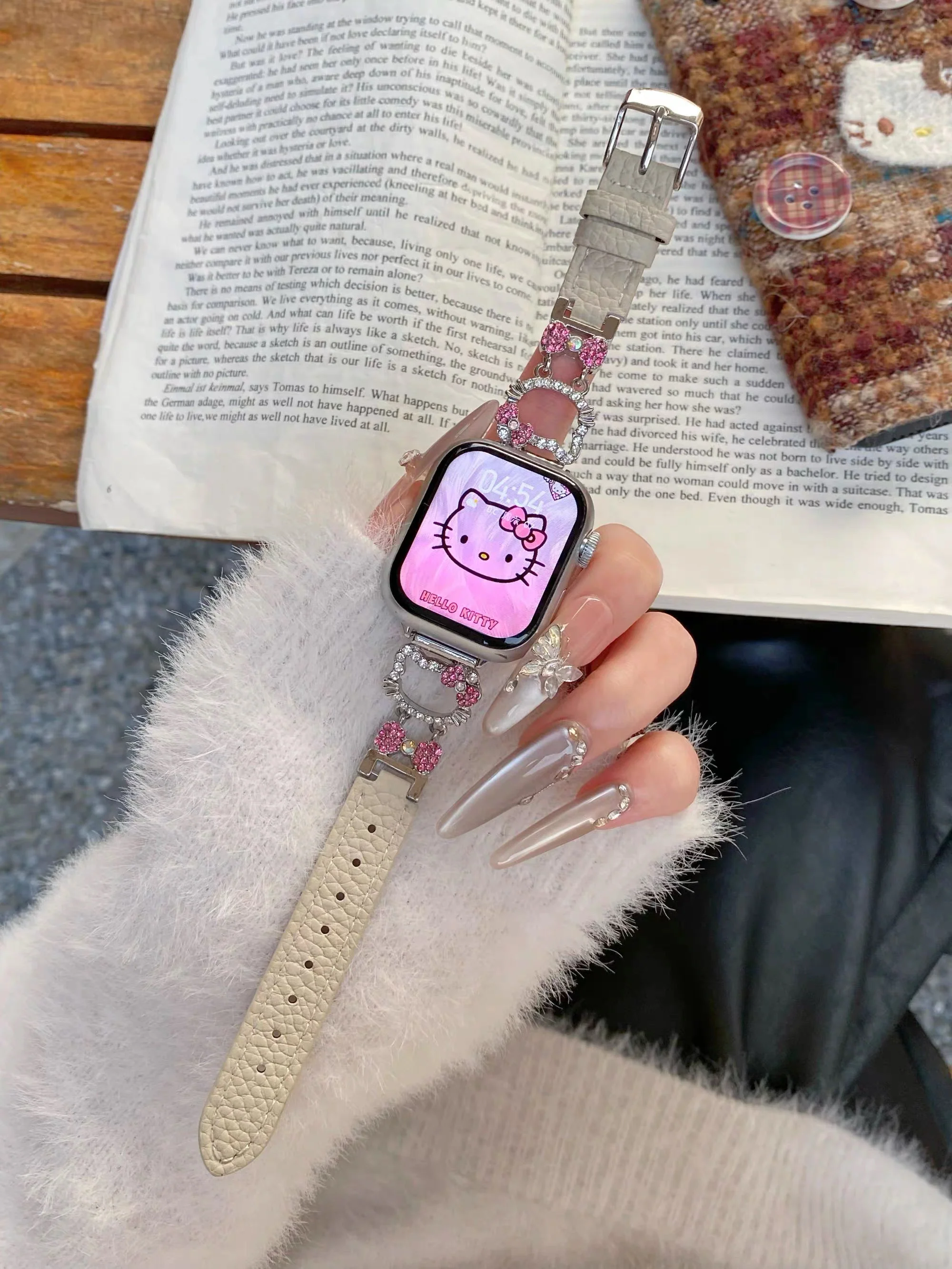 Hellokitty Apple Watch Band Bling Diamond Leather Strap Bands for iWatch Series