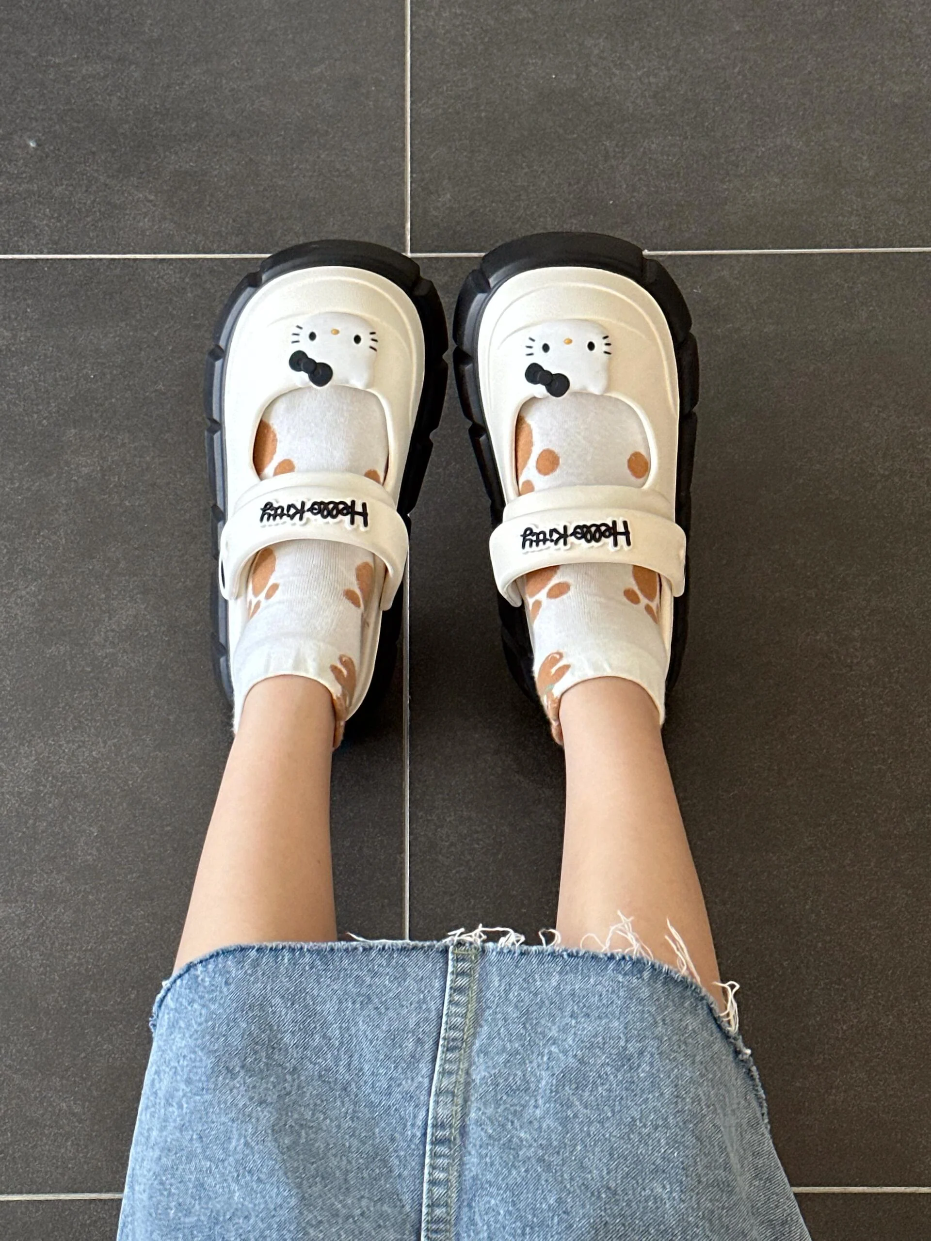 Hello Kitty Clogs Slip on Water Shoes Casual Summer Sandals for Girls