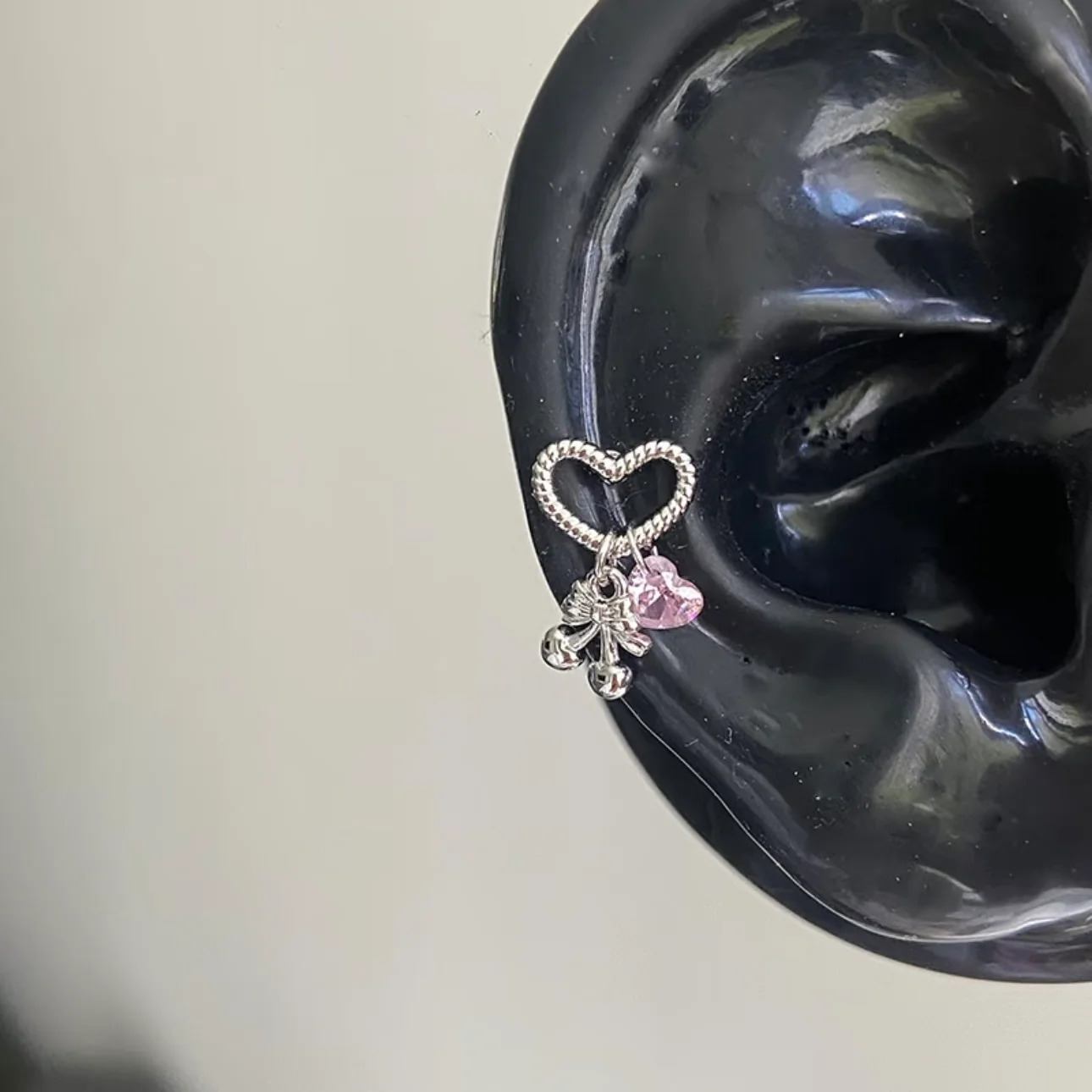 Hellokitty Earrings Rhinestone Cute Titanium earrings