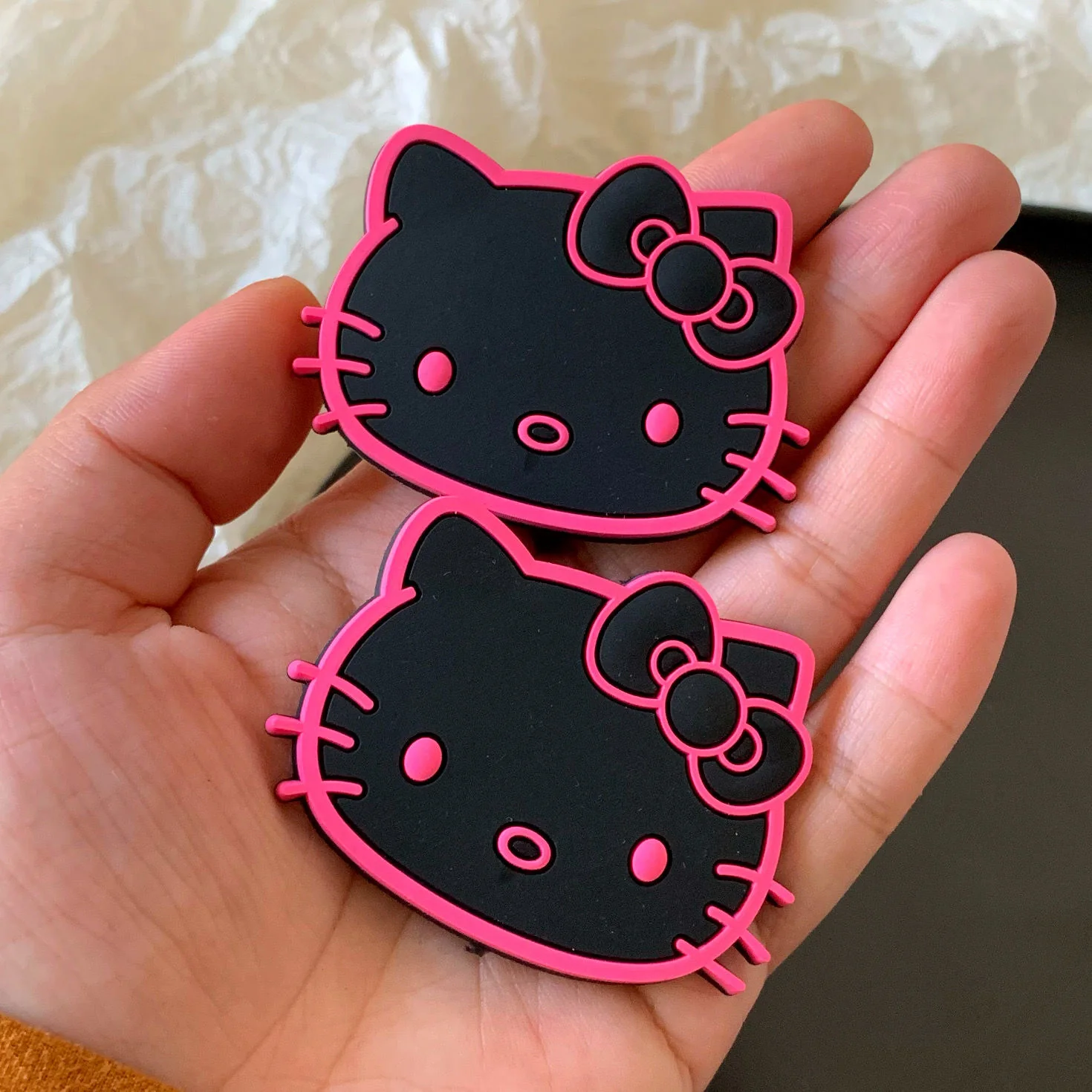 Black KT Sanrio Hair clips｜4 Count (Pack of 1)