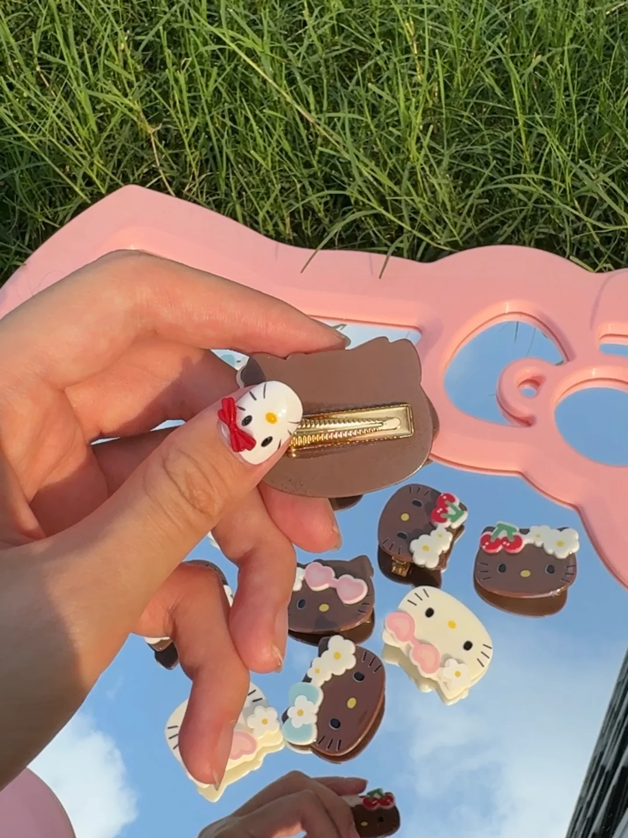 Sanrio KT hairpins | 4 Count (Pack of 1)