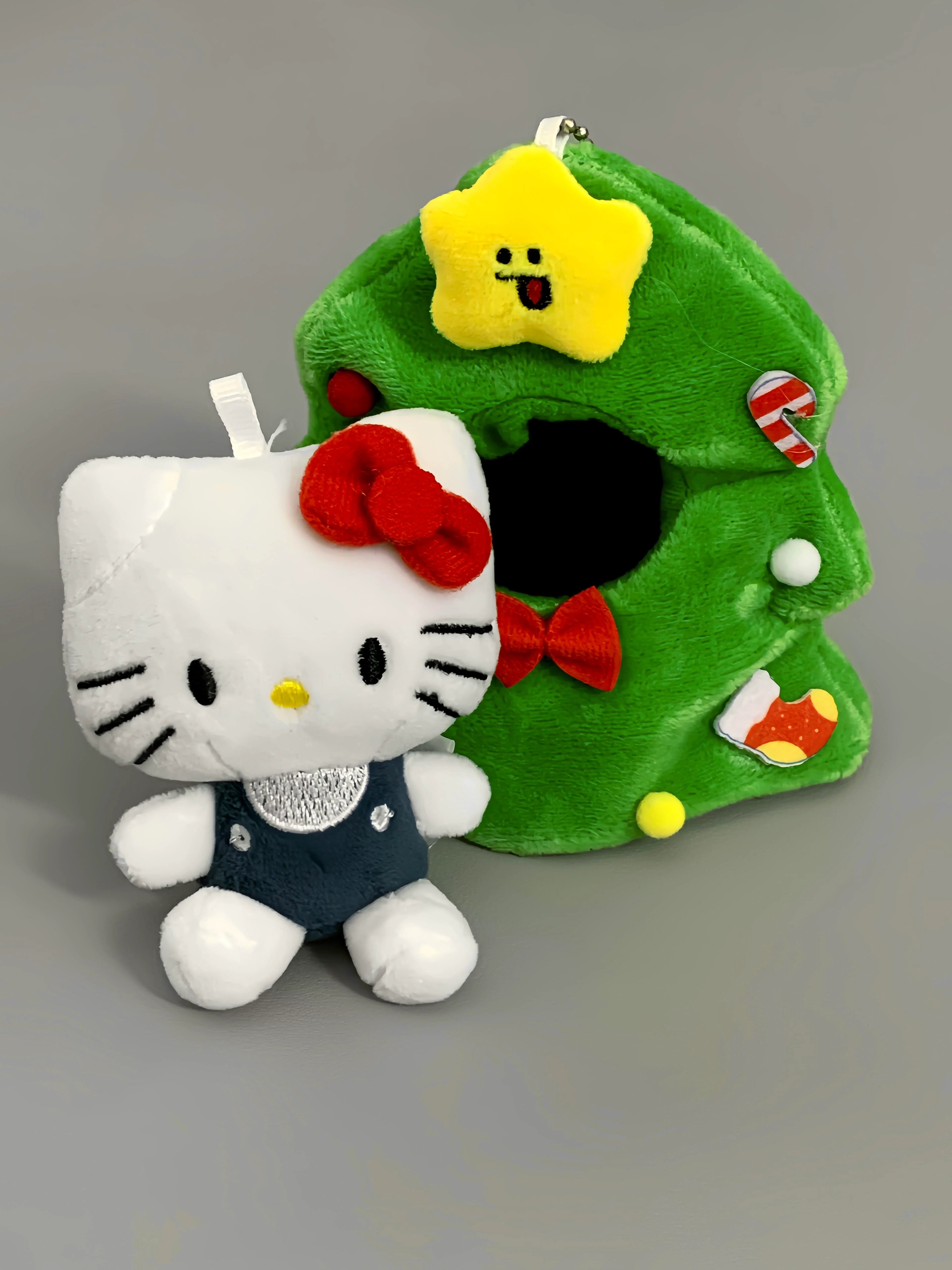 HelloKitty Christmas Plushie Keychain