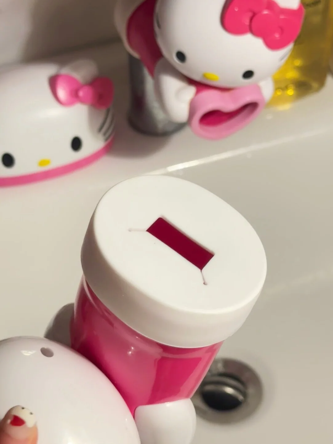 Hellokitty Faucet Extender for Toddlers Sink Easy Use Sink Kids Hand Washing Faucet Extension for Bathroom Sink