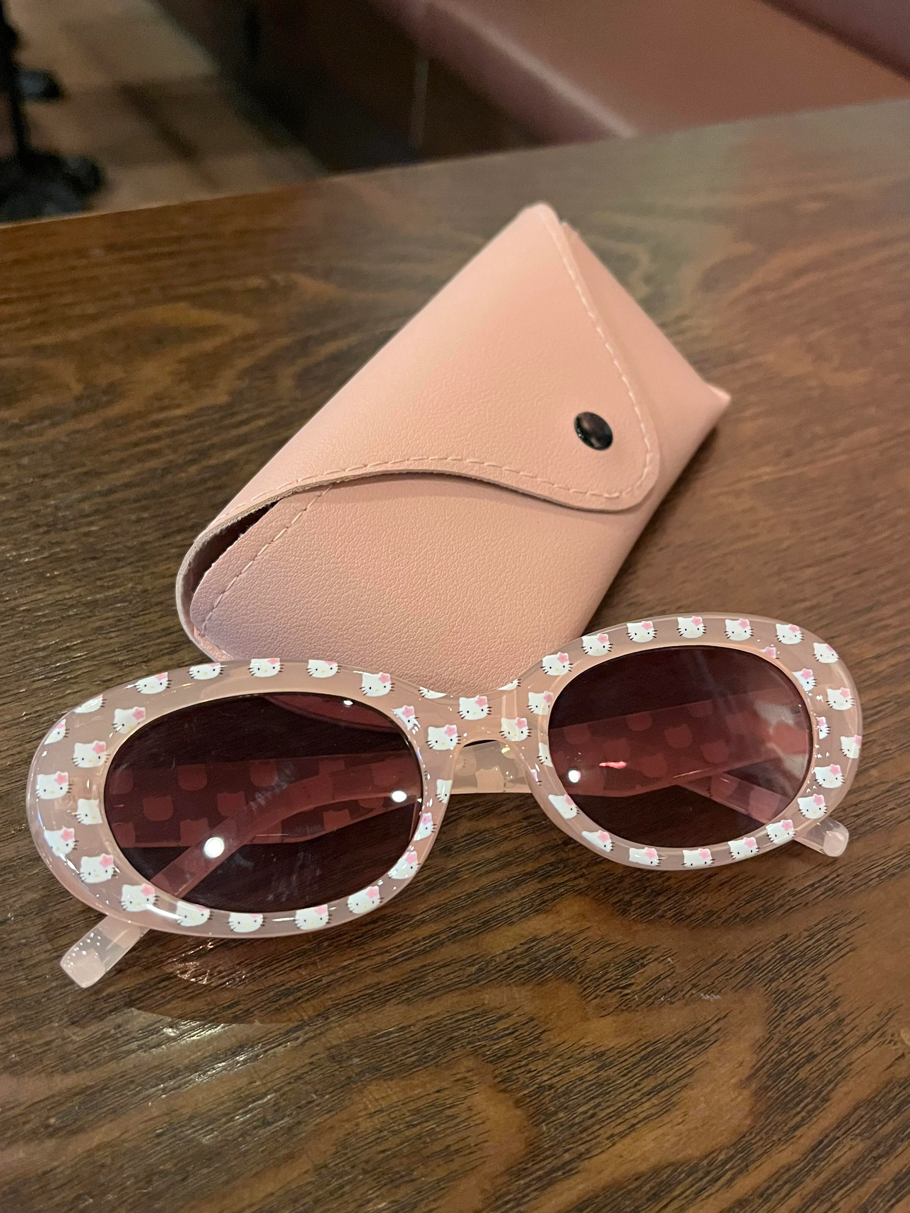 Hellokitty Print Fashion Cat Eye Bow Sunglasses