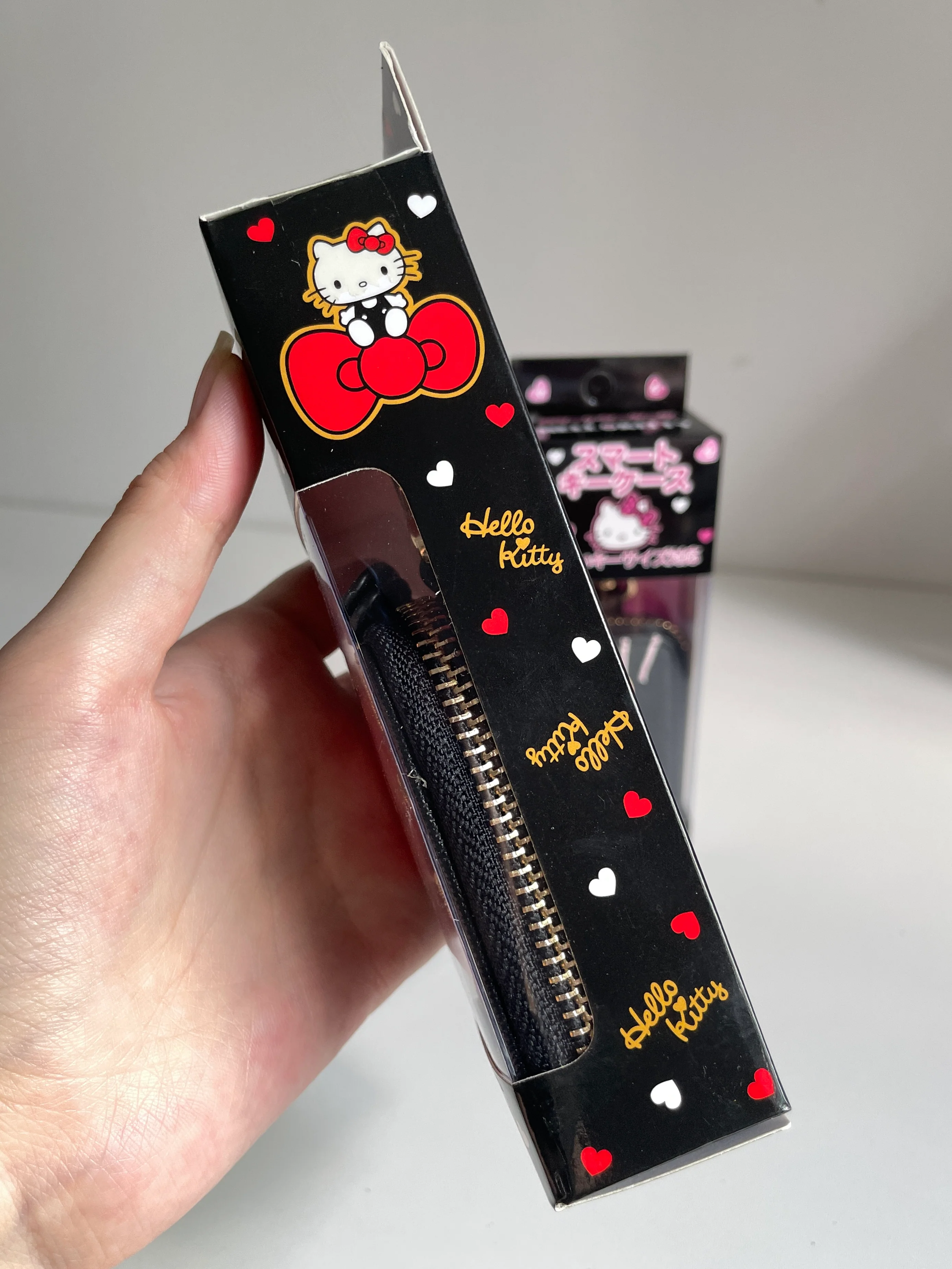 Hellokitty Cute Car Key Case for Girls and Women, Genuine Leather Embroidered Car Smart Key Chain Keychain Holder