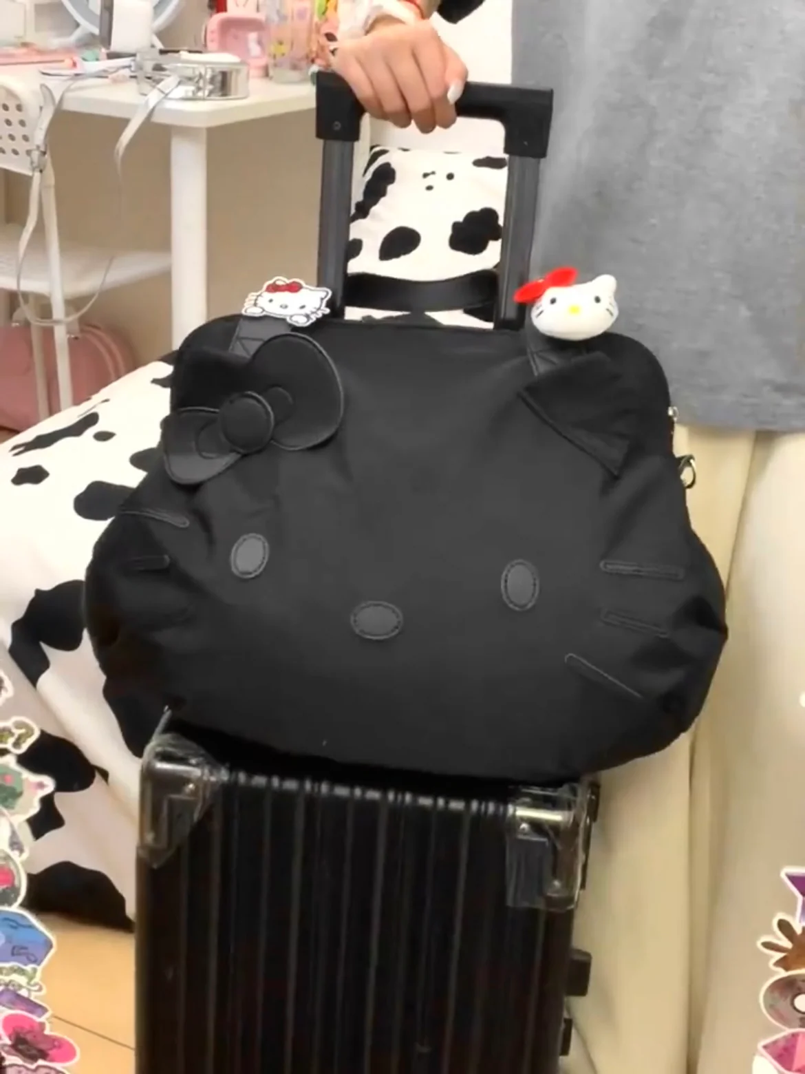 KT Black Large Travel Tote Bag Waterproof Expandable Duffel Gym Tote Bag Weekender Carry On Overnight Bags for Women