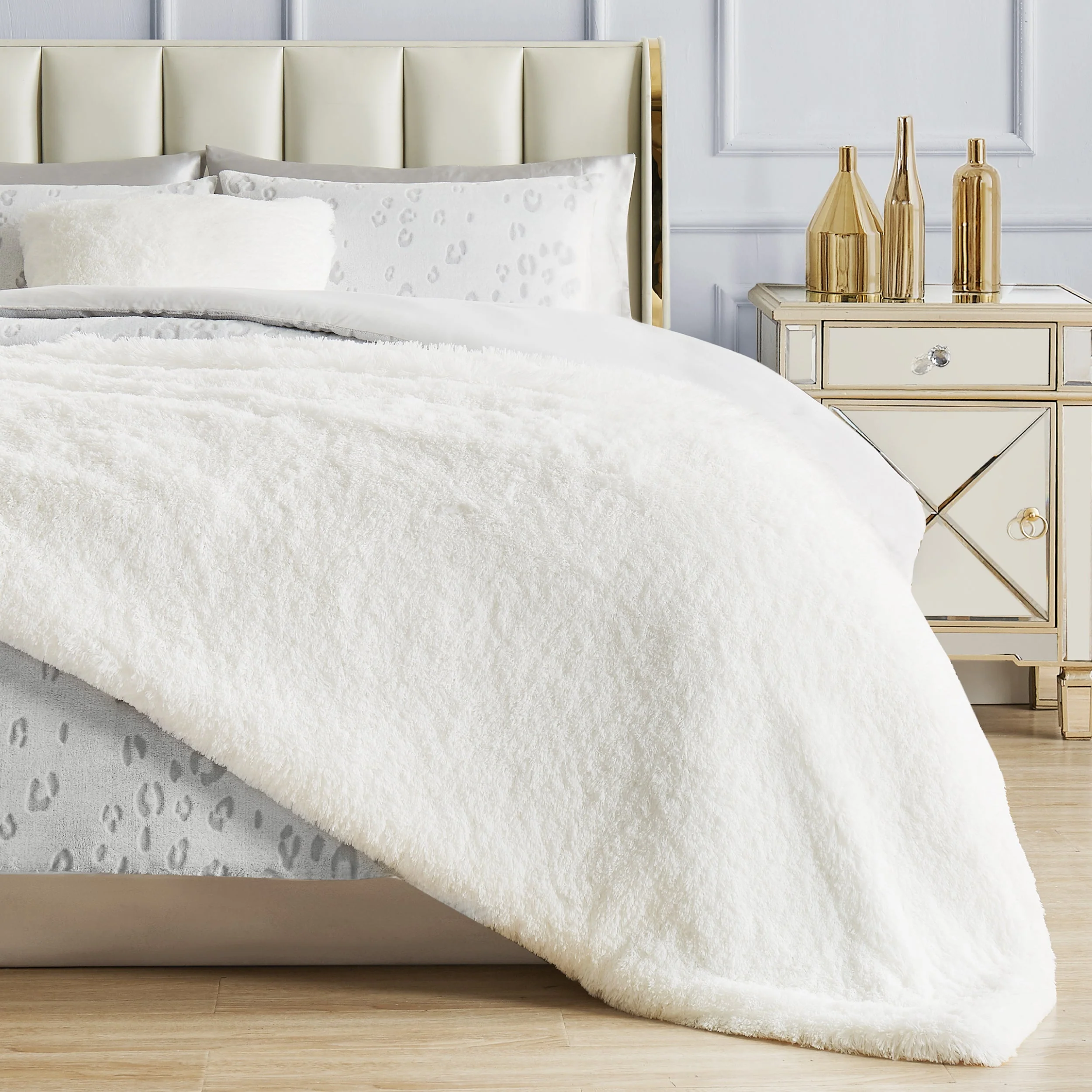 Shaggy Faux Fur Plush Blanket