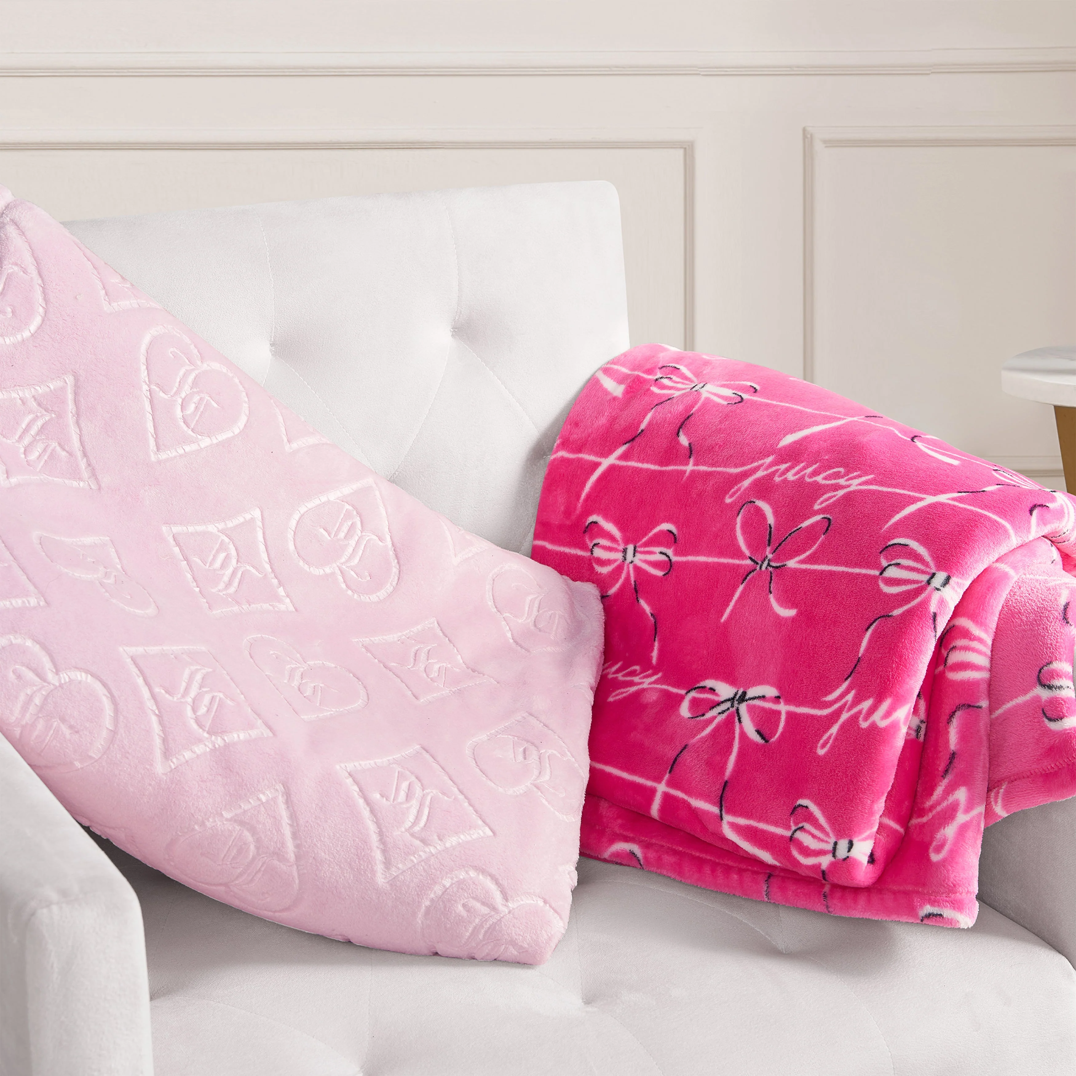 Plush 2-Piece Throw Blanket Set