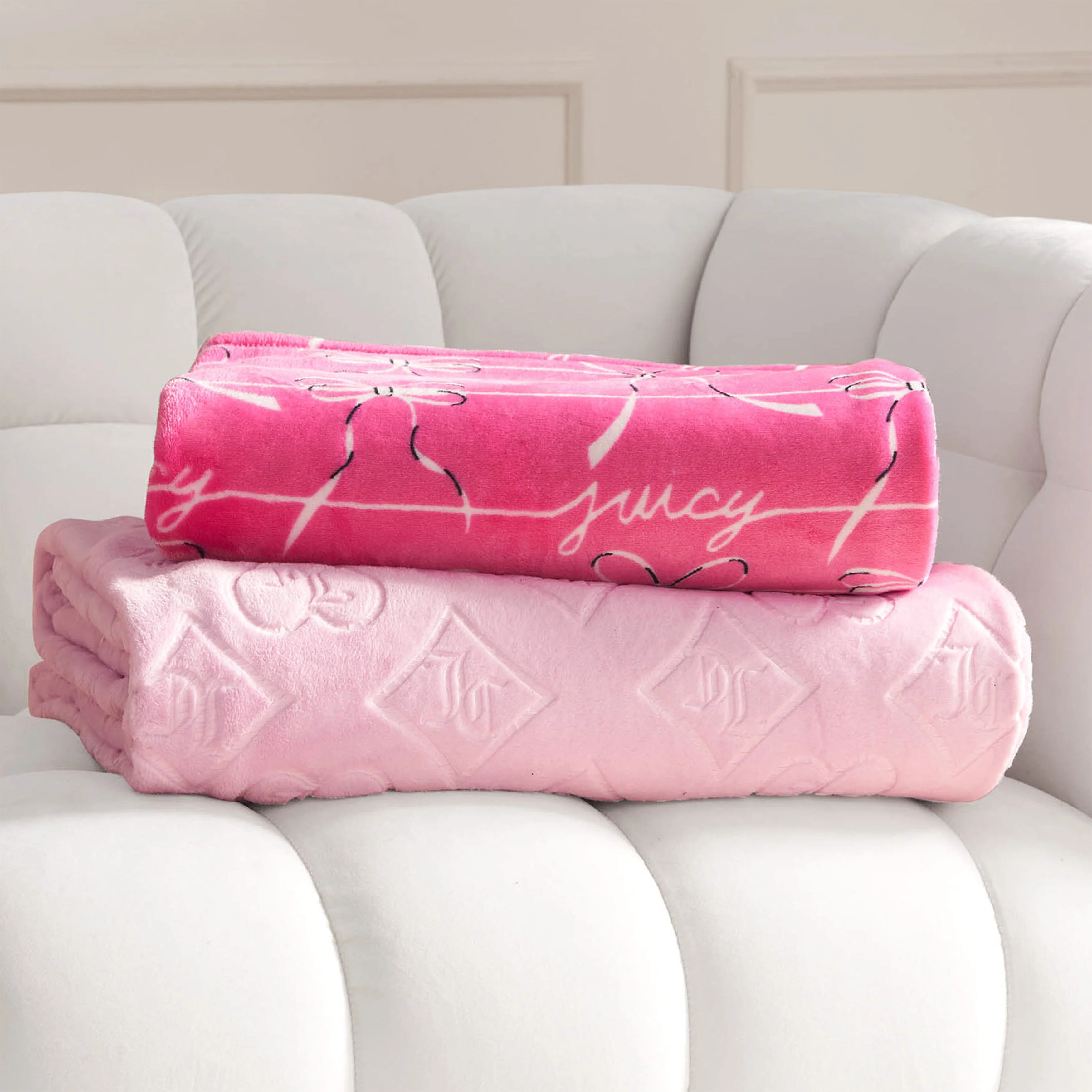 Plush 2-Piece Throw Blanket Set
