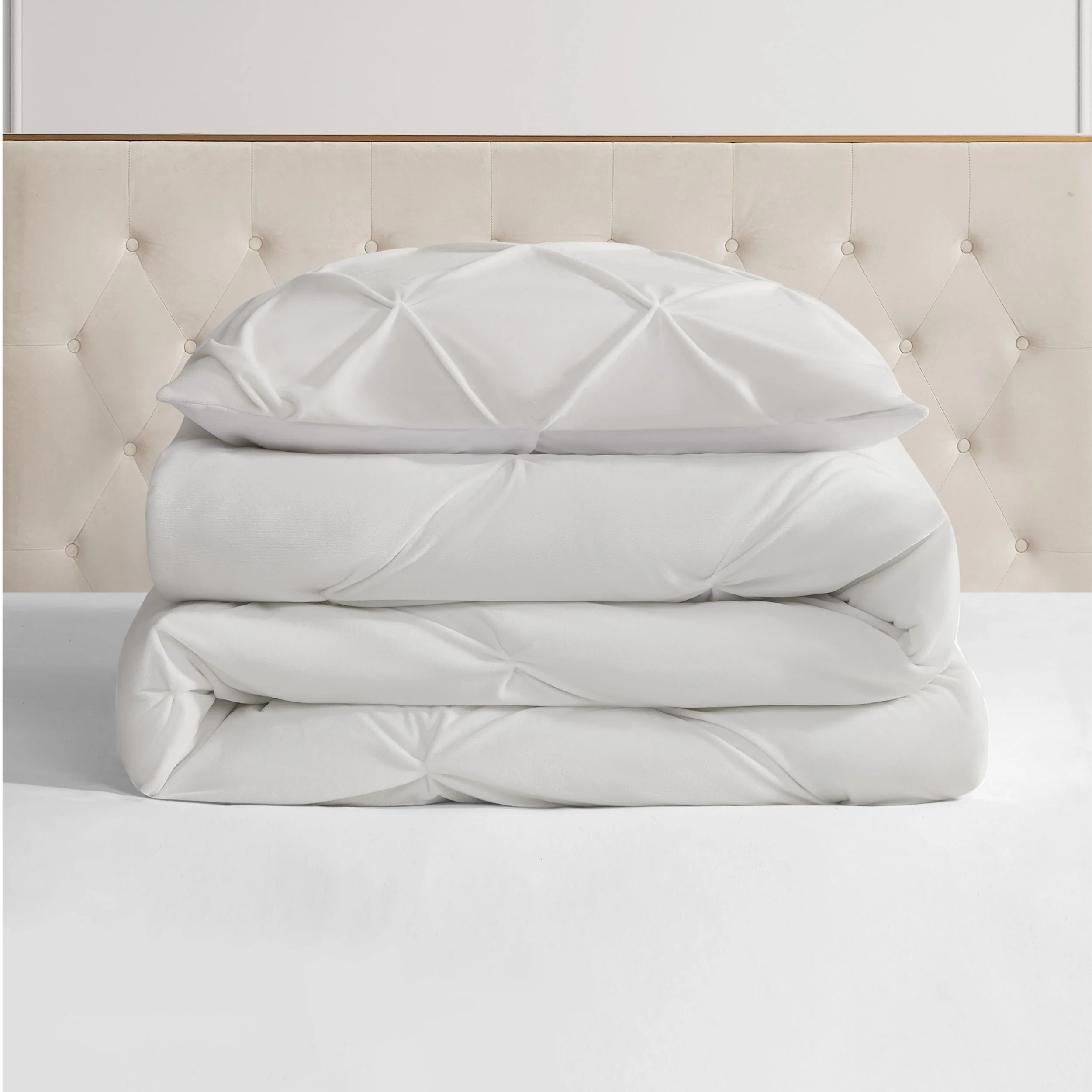 Kiss Pleat Micromink Comforter Set