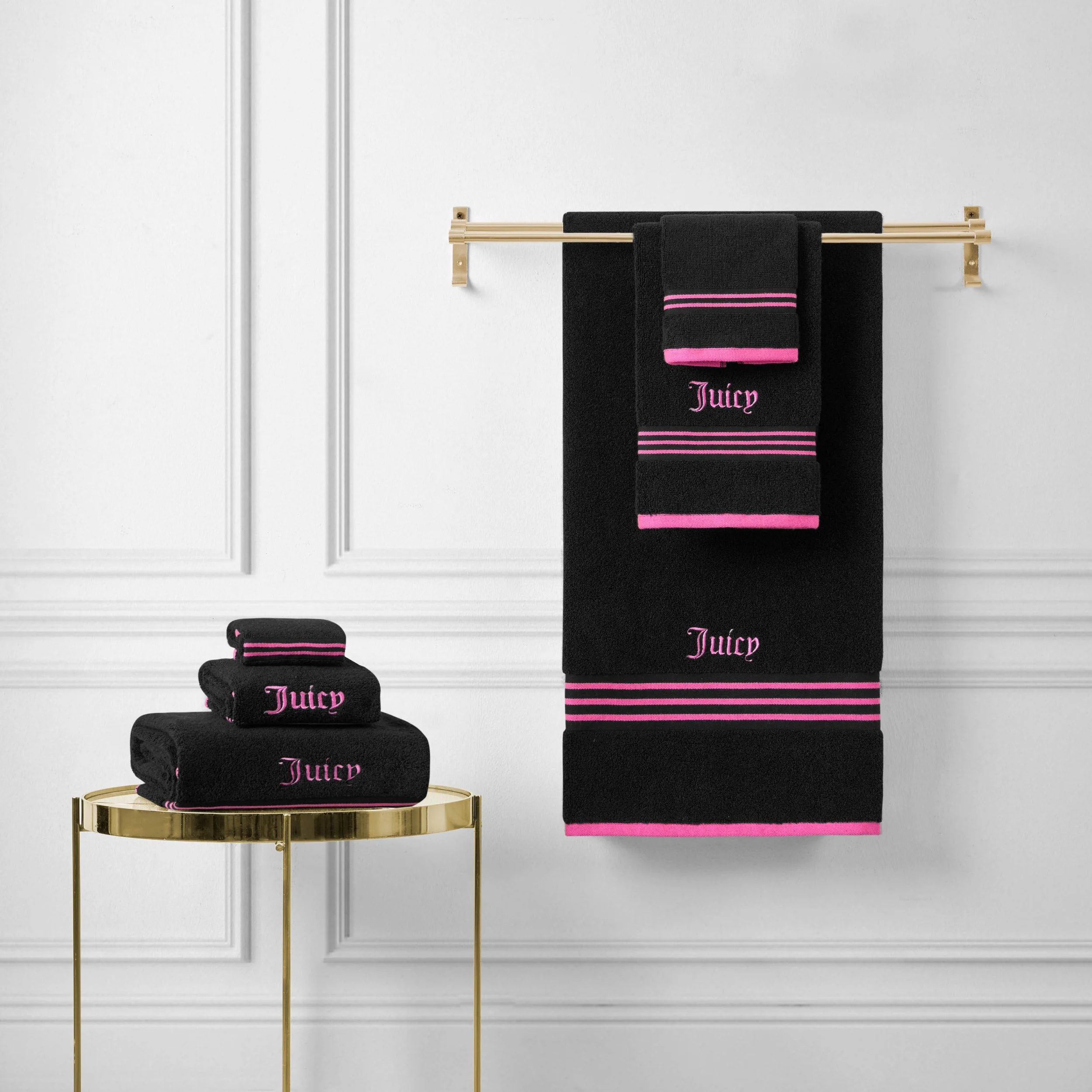 Neon Border Bath Towel Set