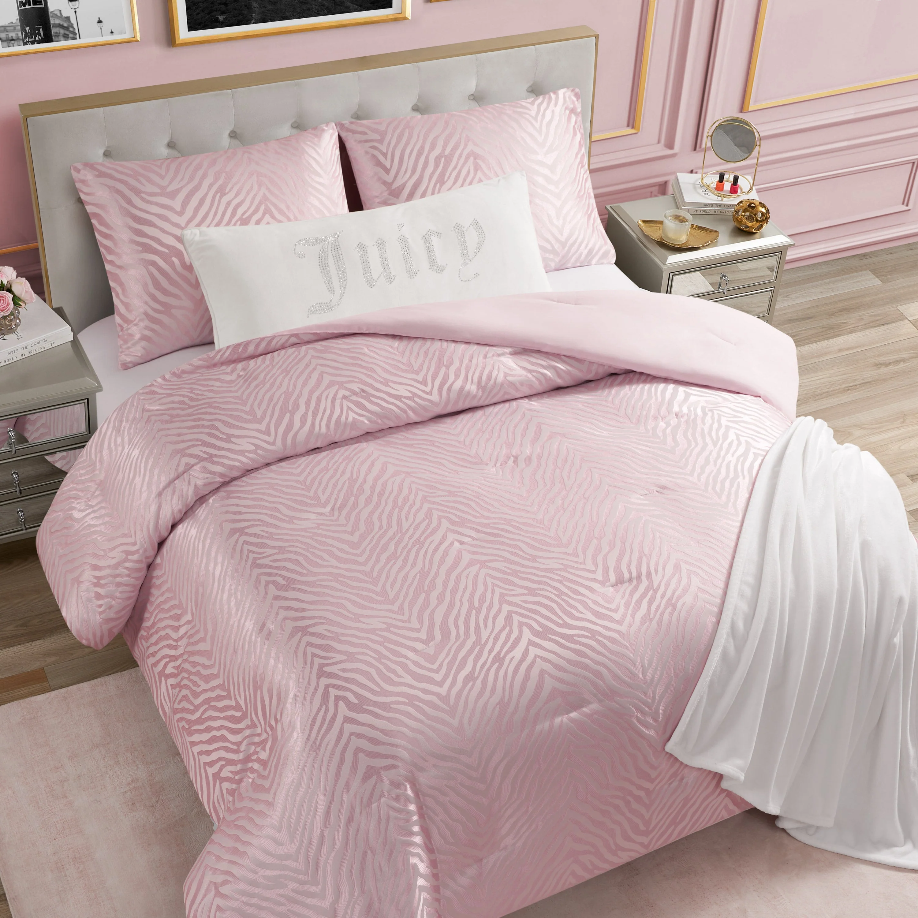Sparkle Zebra Jacquard Comforter Set