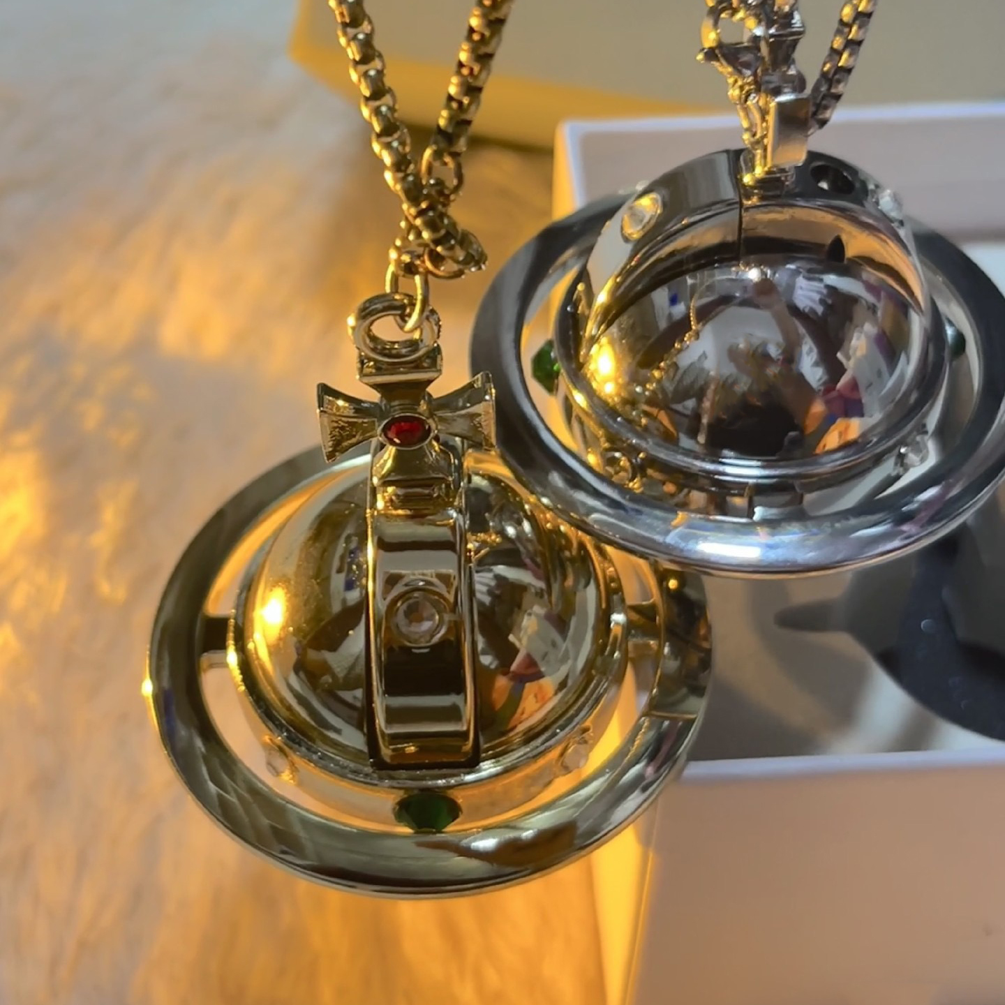 NANA ORB Lighter With ORB Chain